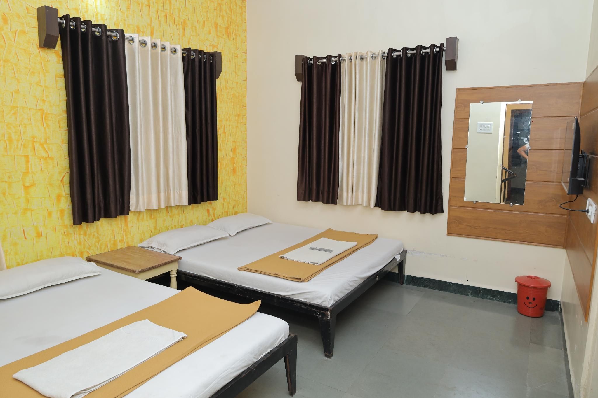 Family Room with Fan