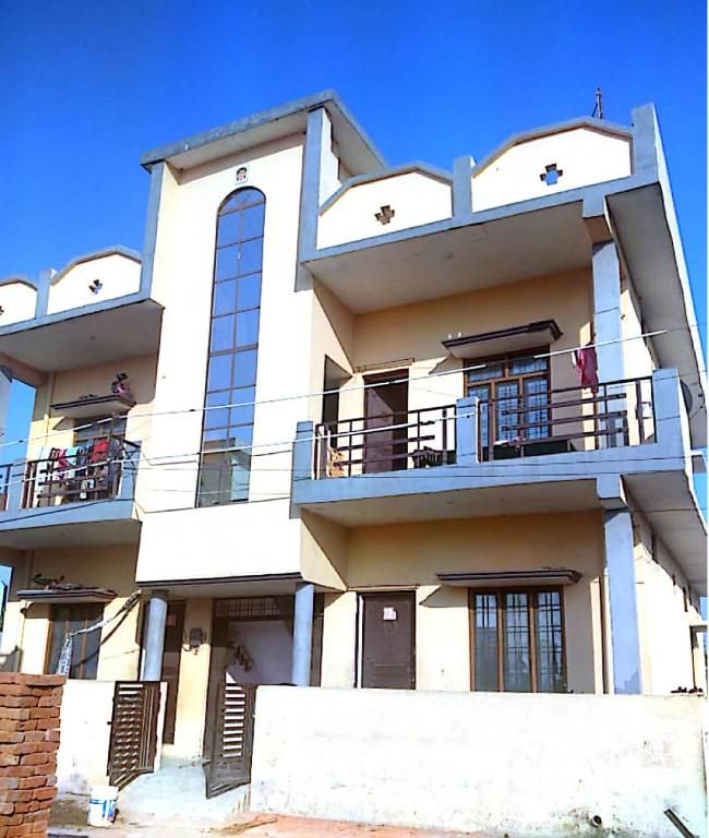 Naini Bliss