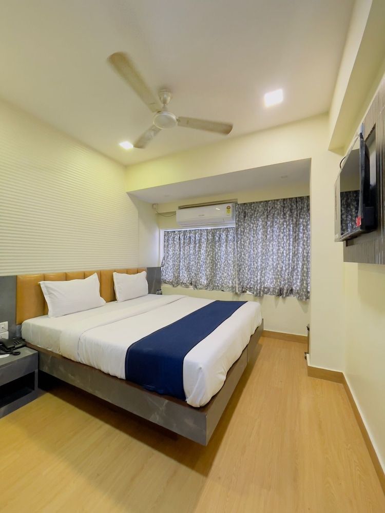 hotel abraj inn Deluxe Double Room, City View