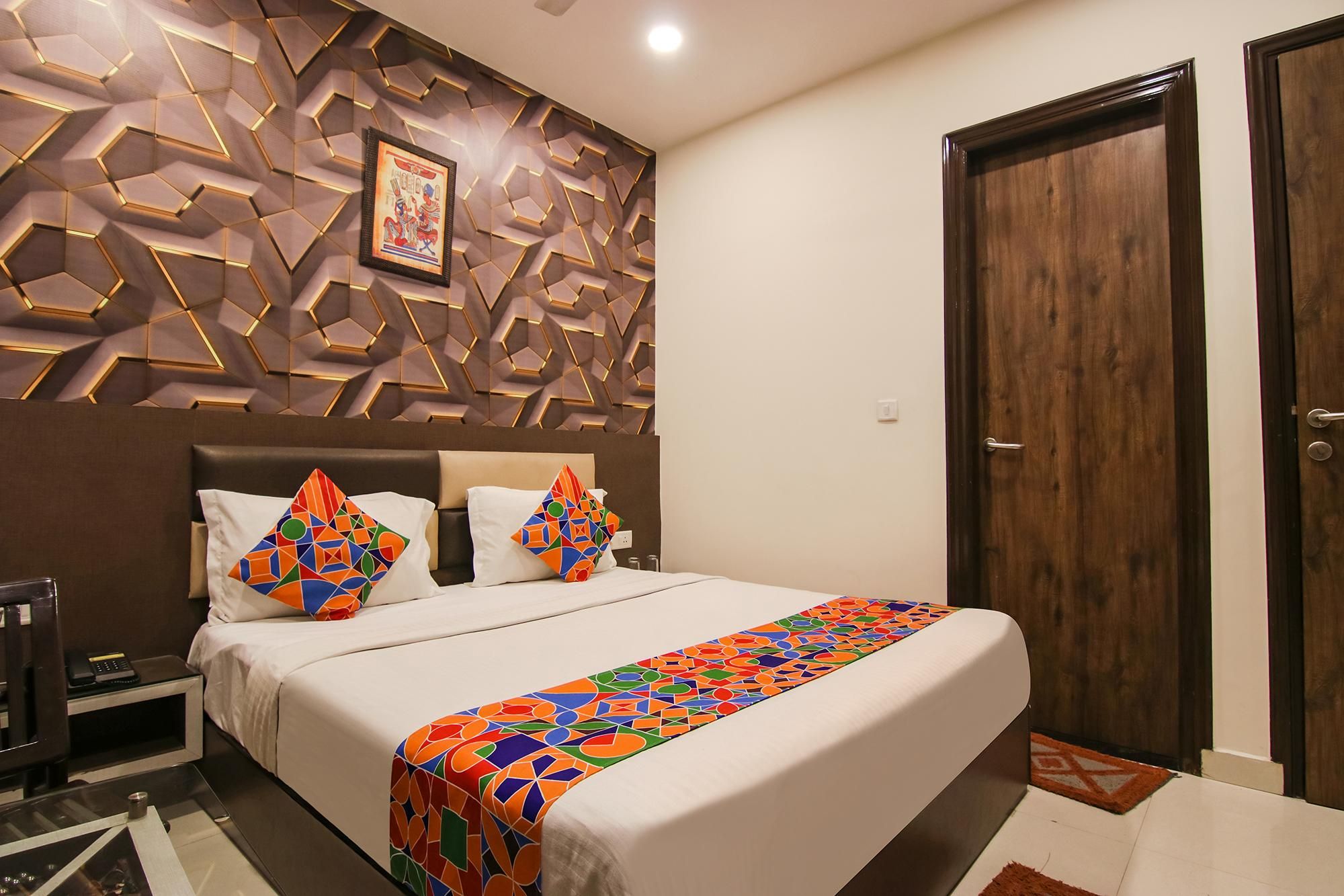 Hotel Rose wood Inn Deluxe Room City View 2