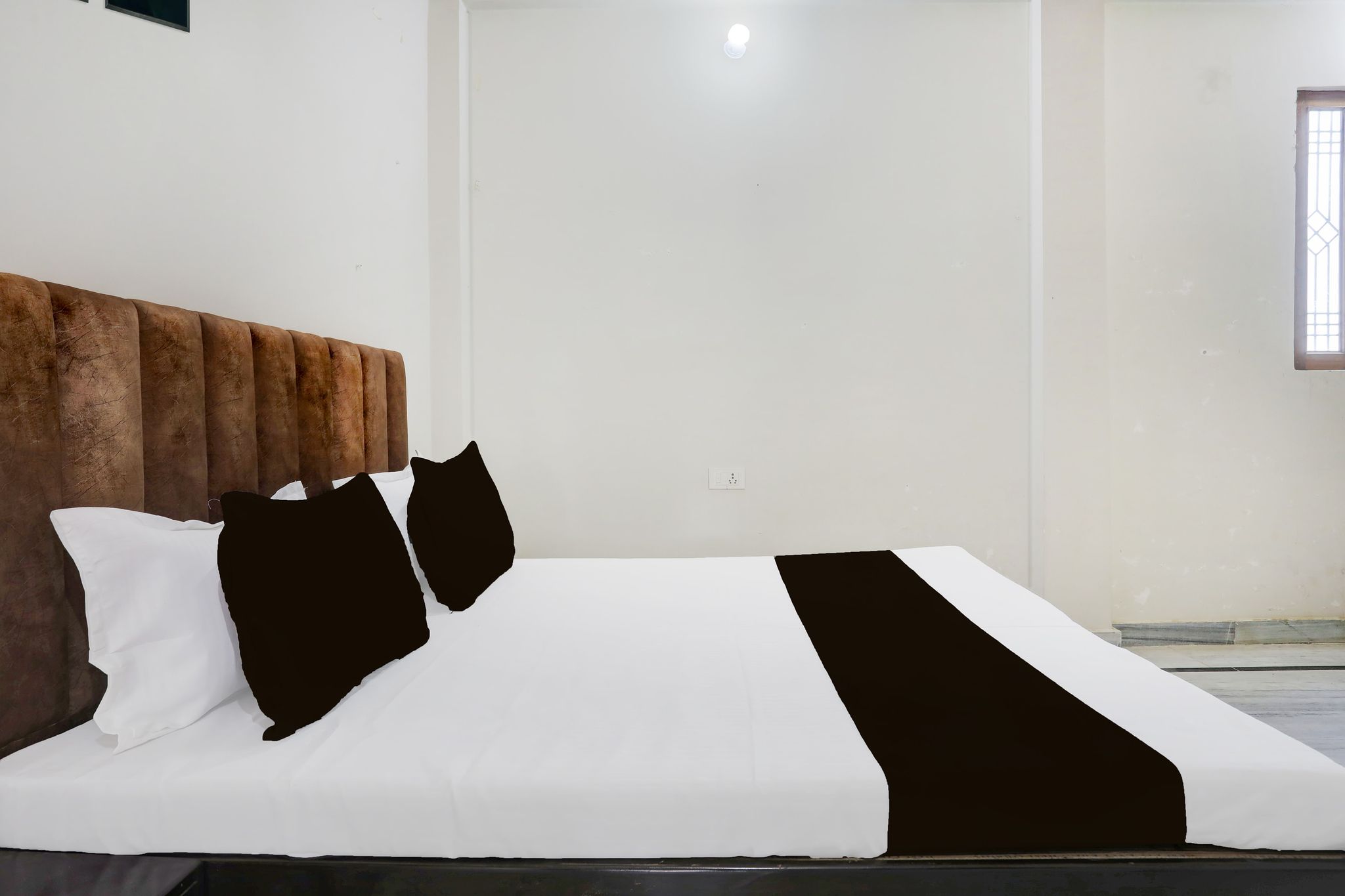 SPOT ON A K Hotal And Restaurant Classic 5