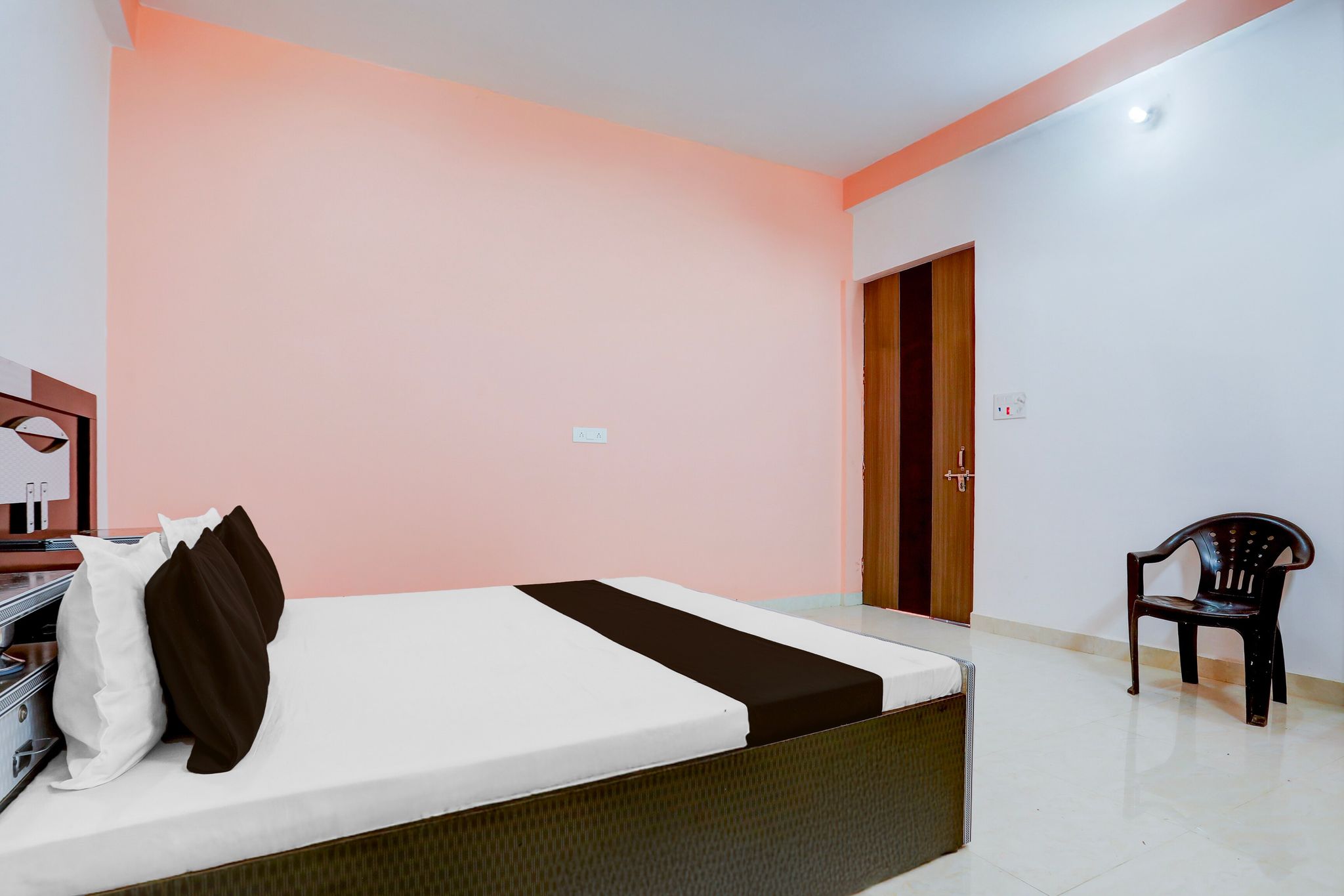 SPOT ON S K Hotel SPOT ON NON-AC 8