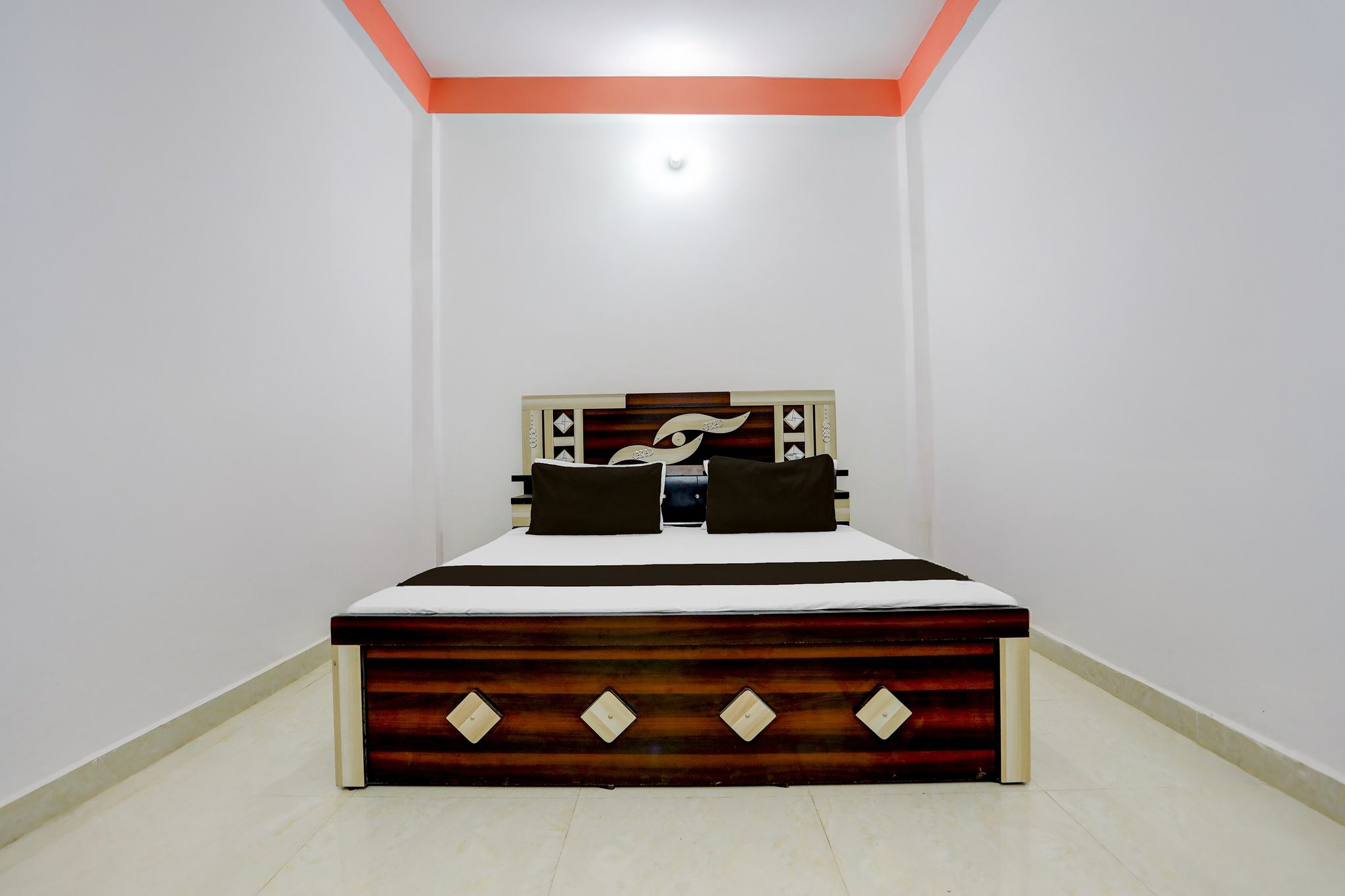 SPOT ON S K Hotel SPOT ON NON-AC 4