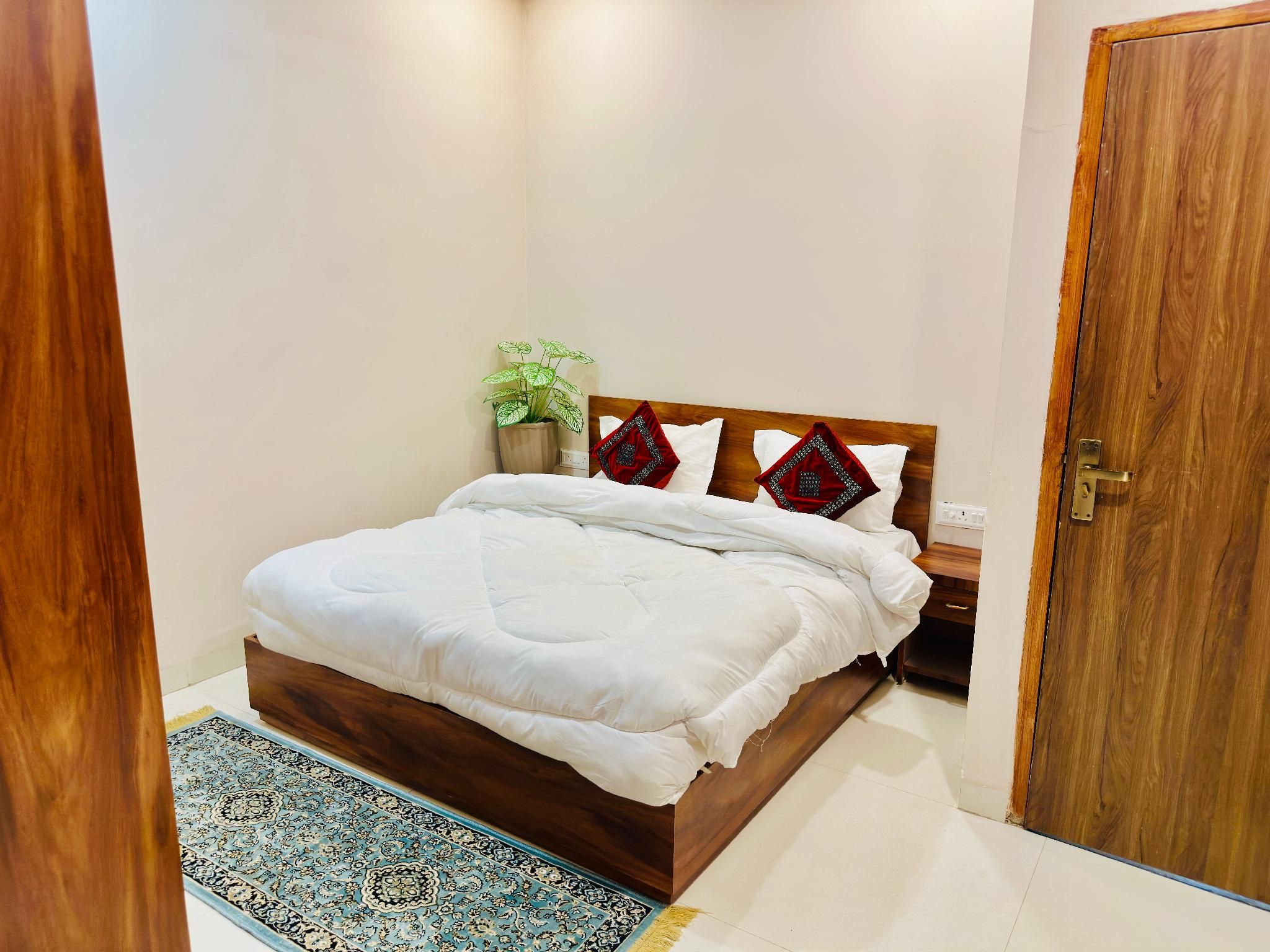 HOTEL GAUR HERITAGE INN Non - AC Standard Room