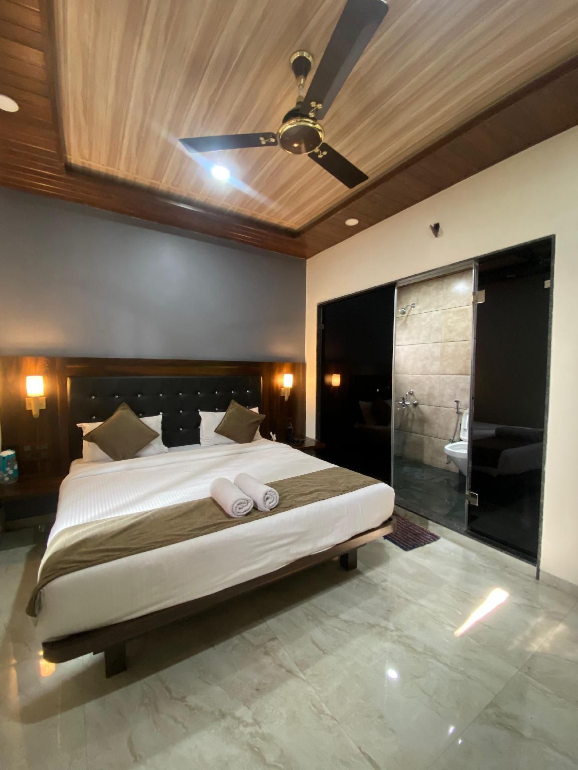 Luxury Room without Balcony