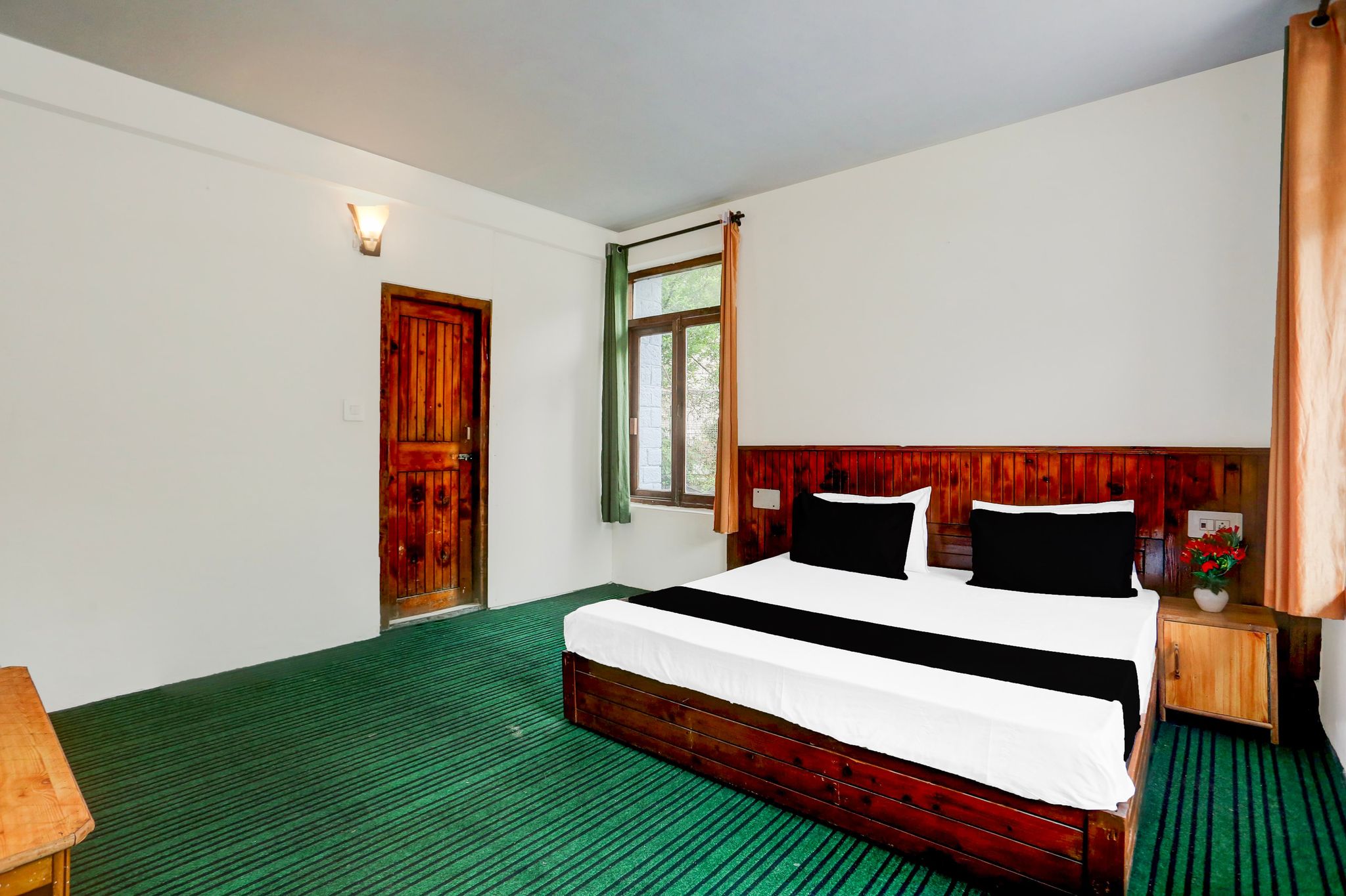 Hotel O Premium Rooms