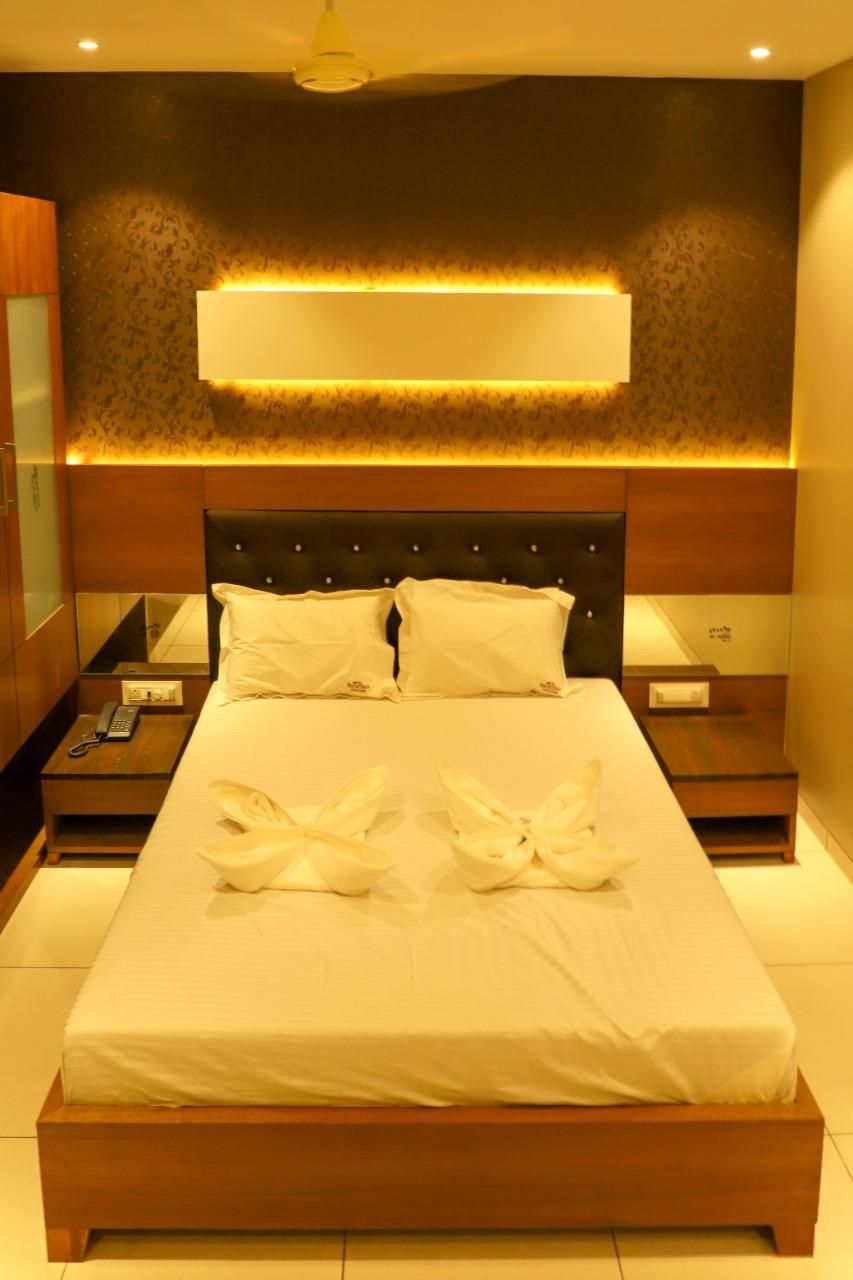 Deluxe Non- Air Conditioning Room