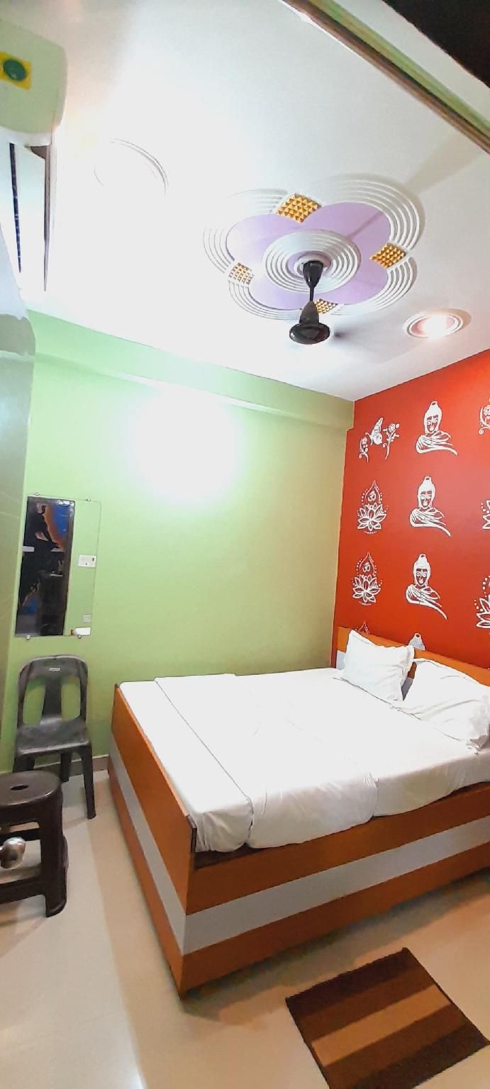 Queen Room