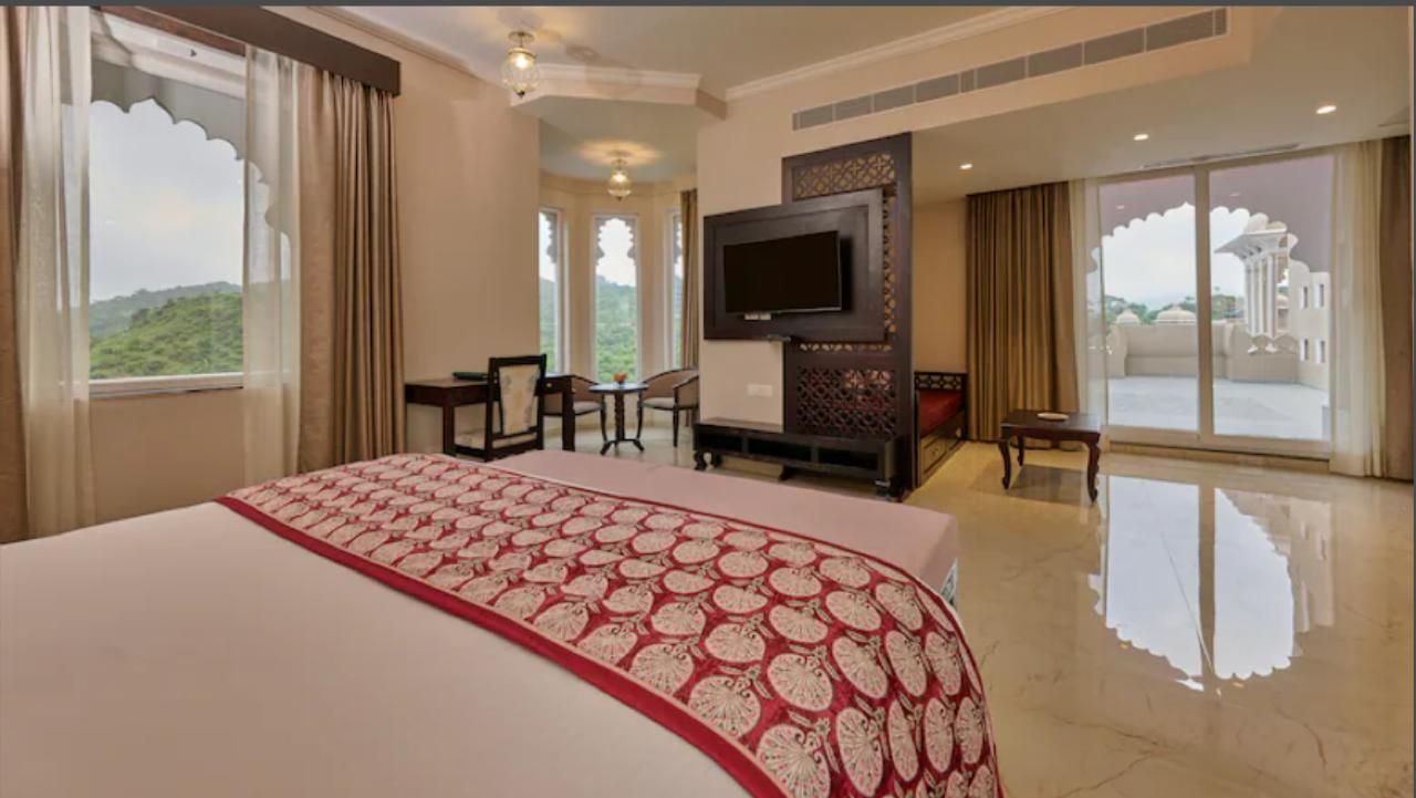 Maharaja Suite