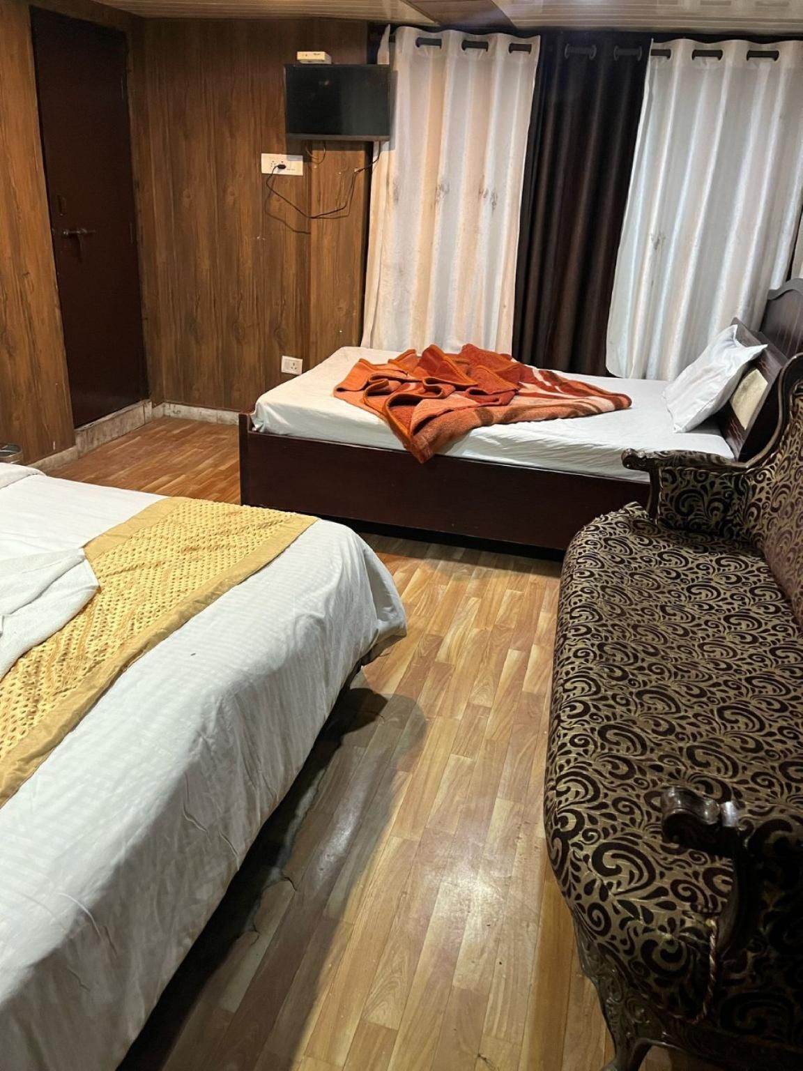 Triple - Non Air-Conditioning