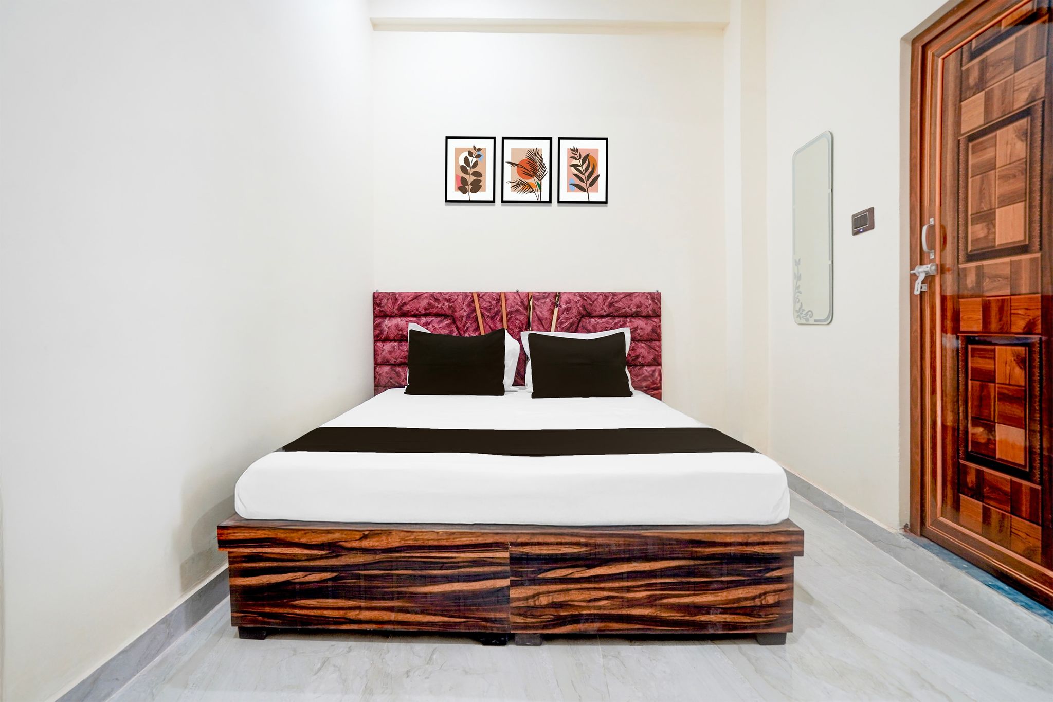 Hotel O by OYO White House Classic 5