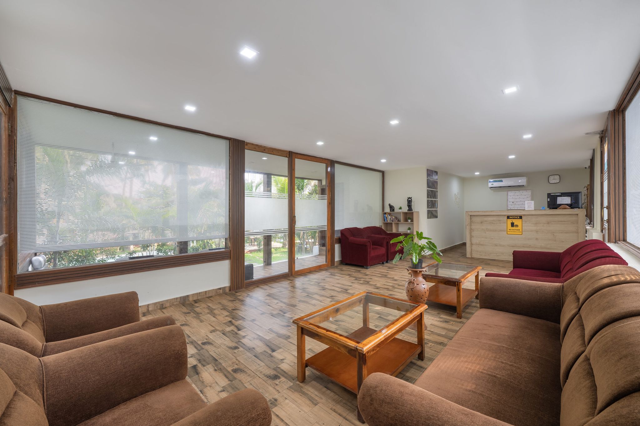 Check-in Check-out Kiosk