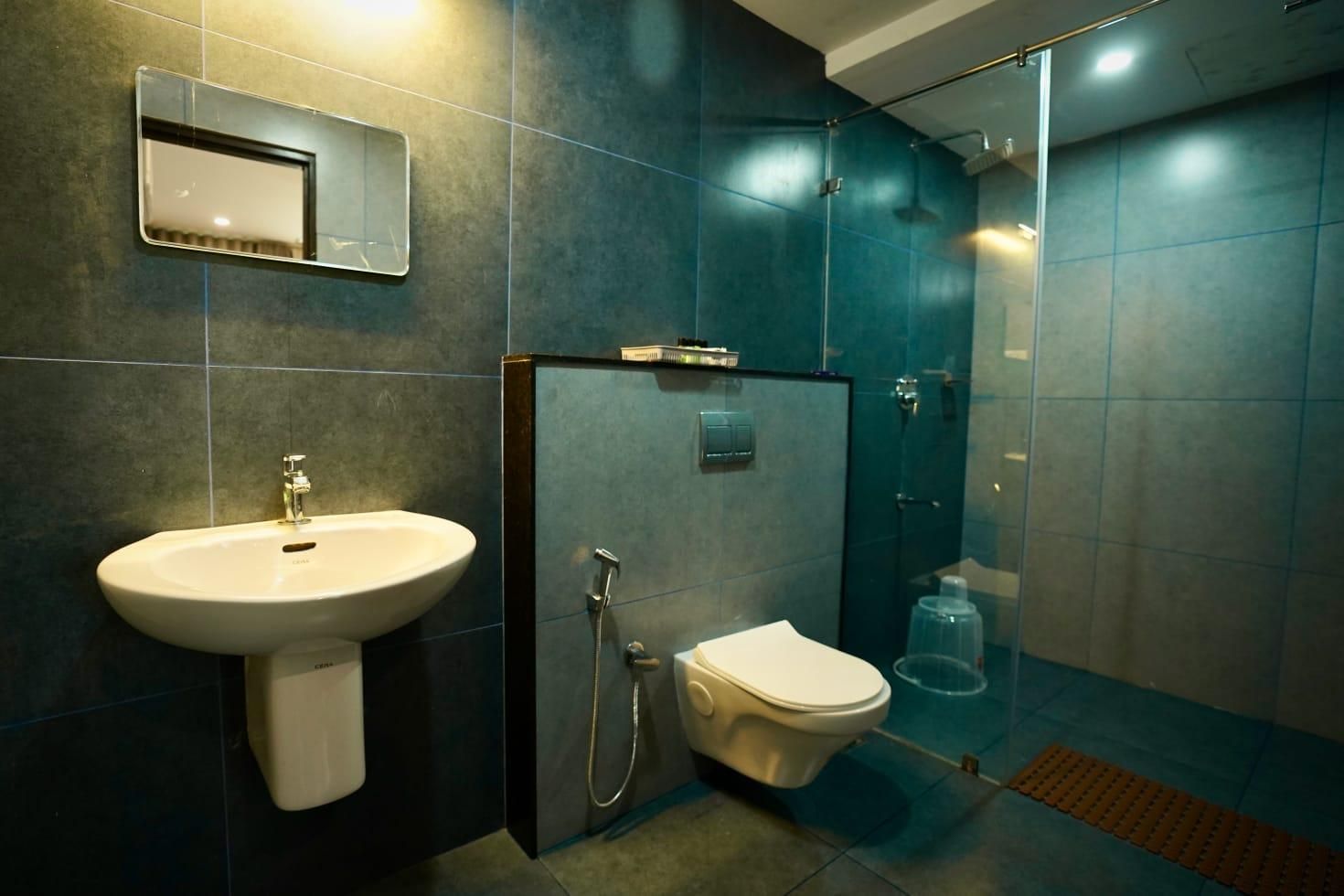 Brackish Kayal Resort Deluxe Lake View 2