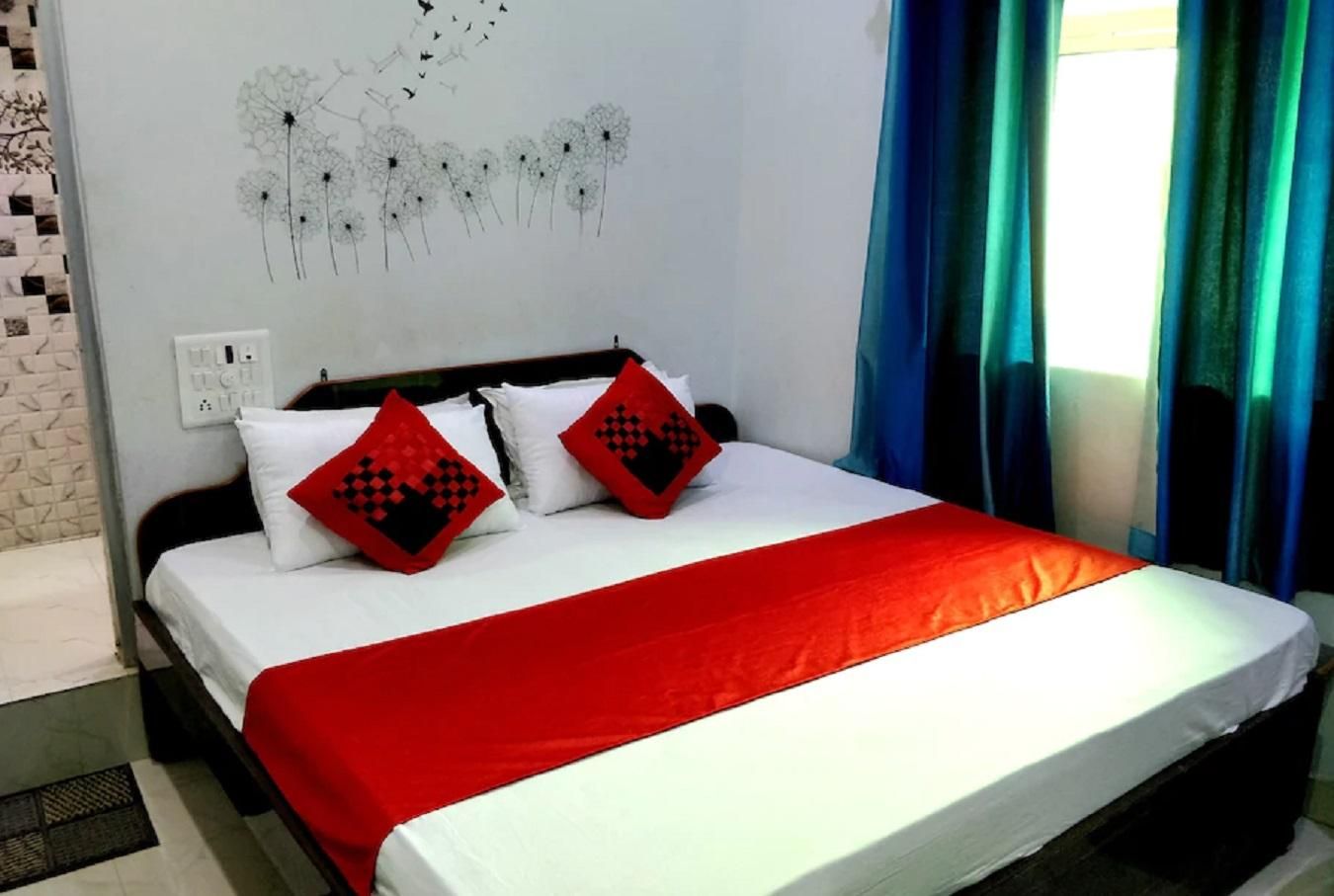 Deluxe Air Conditioning Room