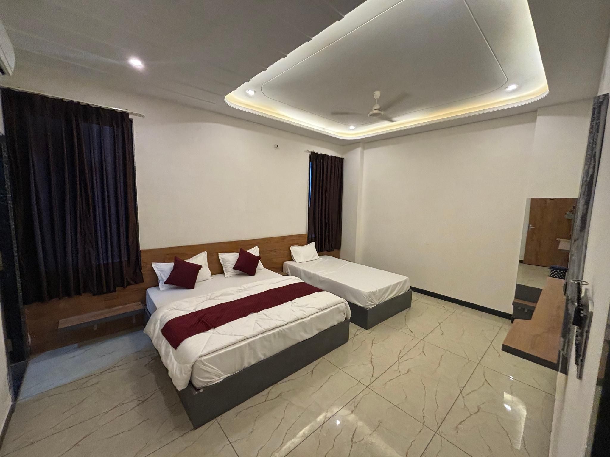 Hotel CM Palace Triple Air Conditioning 3