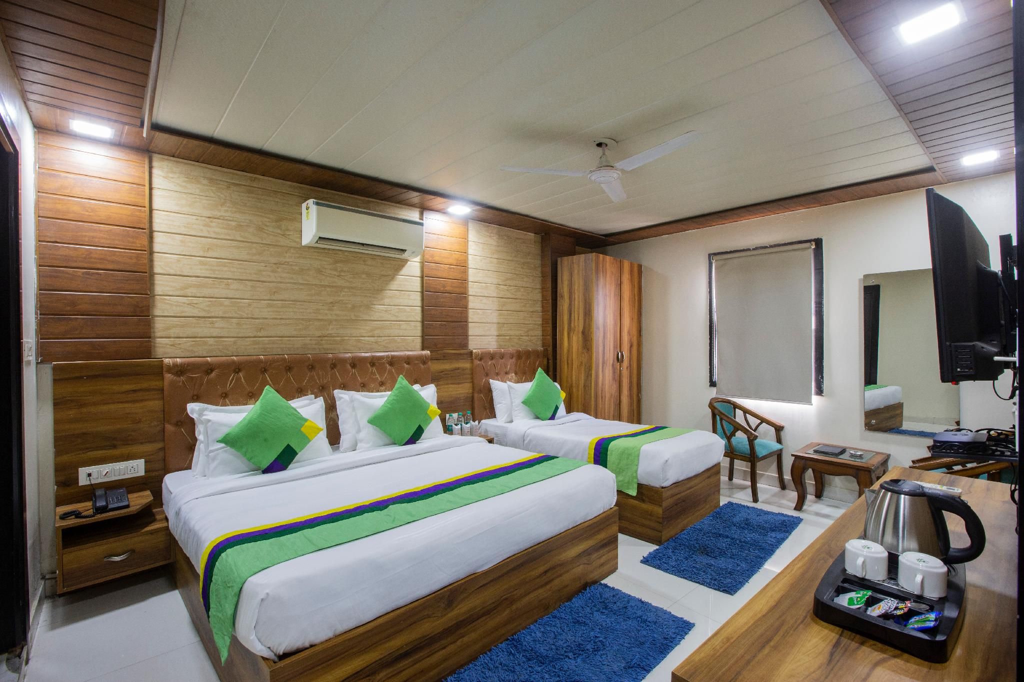 Super Deluxe Room