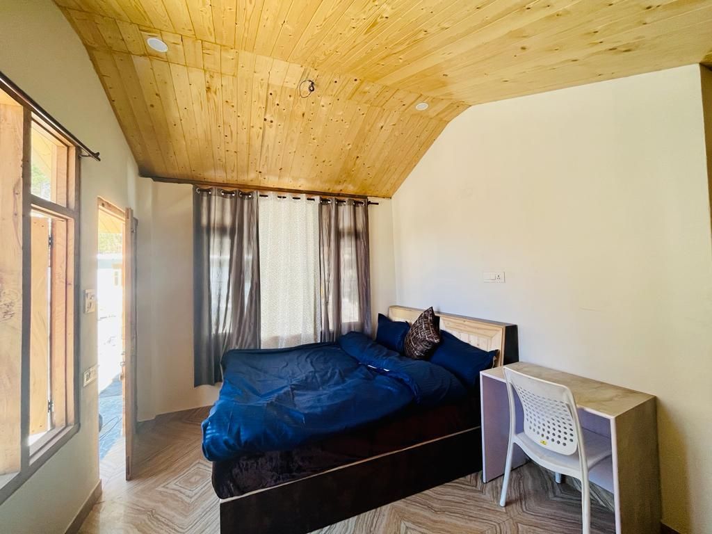 Hotel Adinova Cottage Room