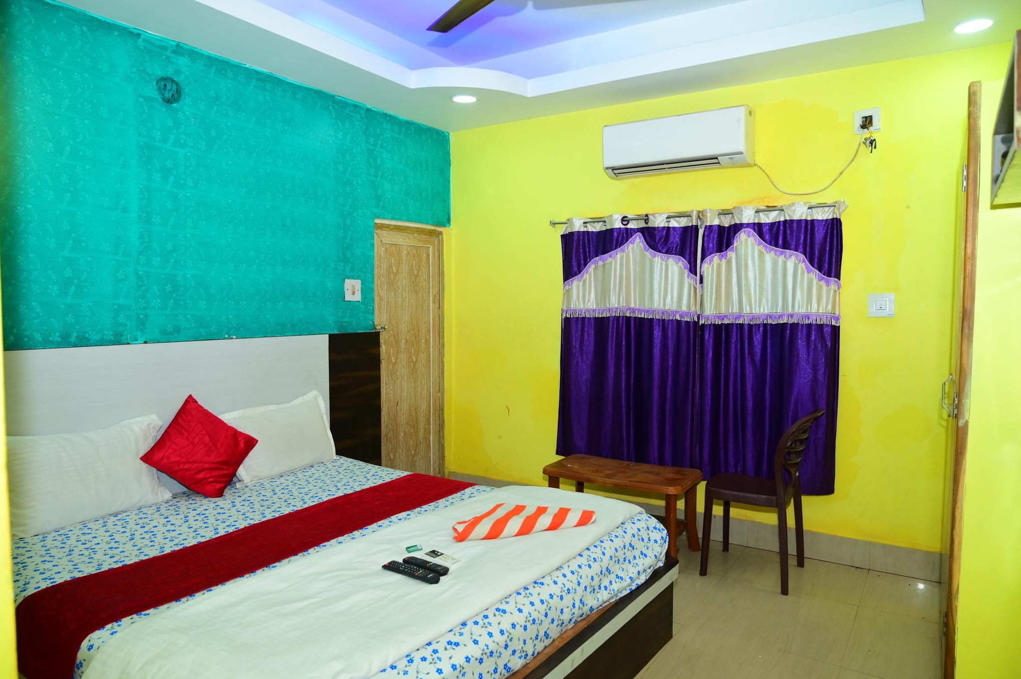 Deluxe AC Room