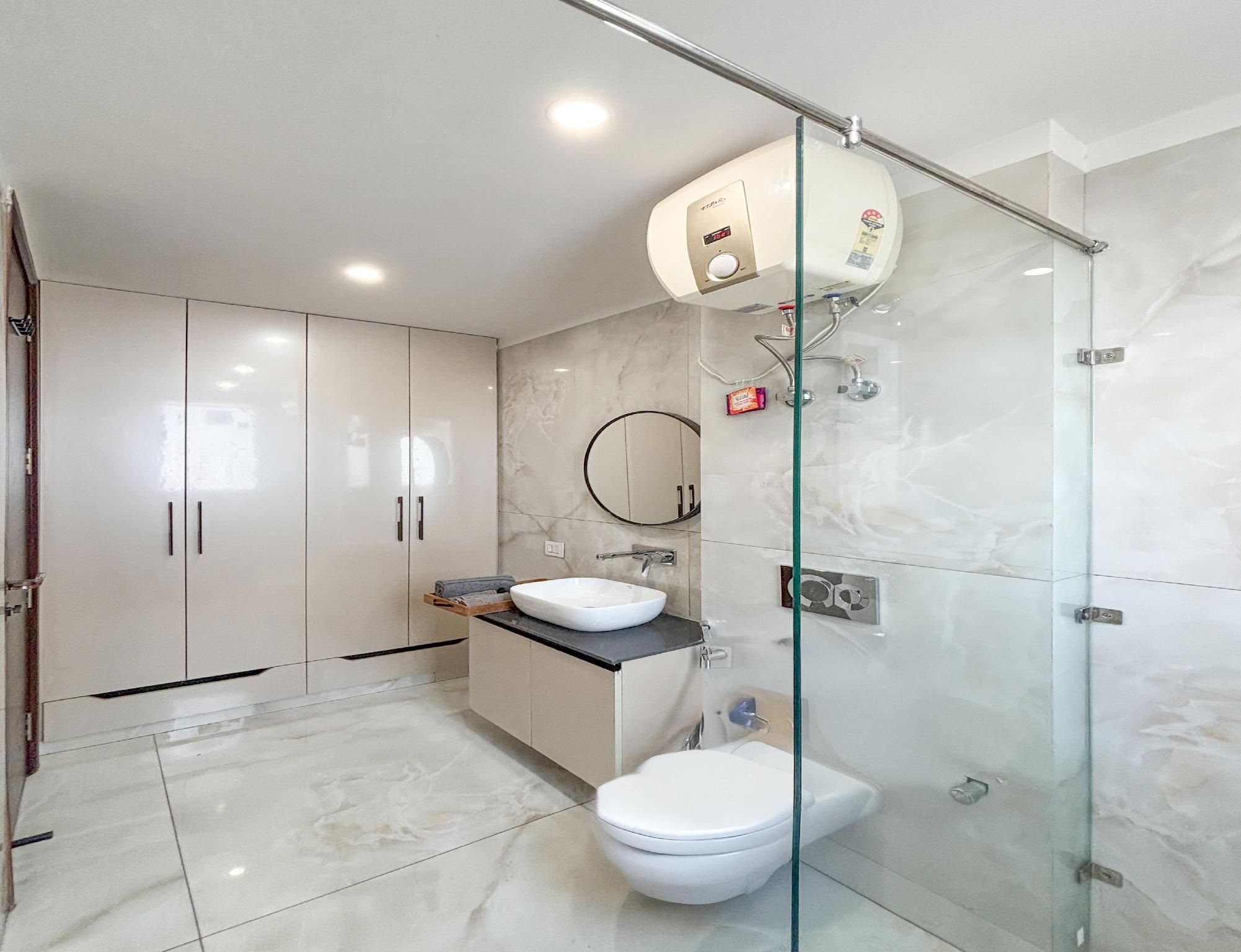 Housr Sector 43 Gurgaon Near One Horizon Centre One Bedroom Apartment 3