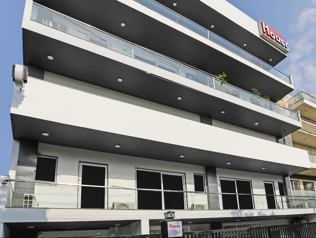 Housr Sector 56 Gurgaon Near Golf Course Road