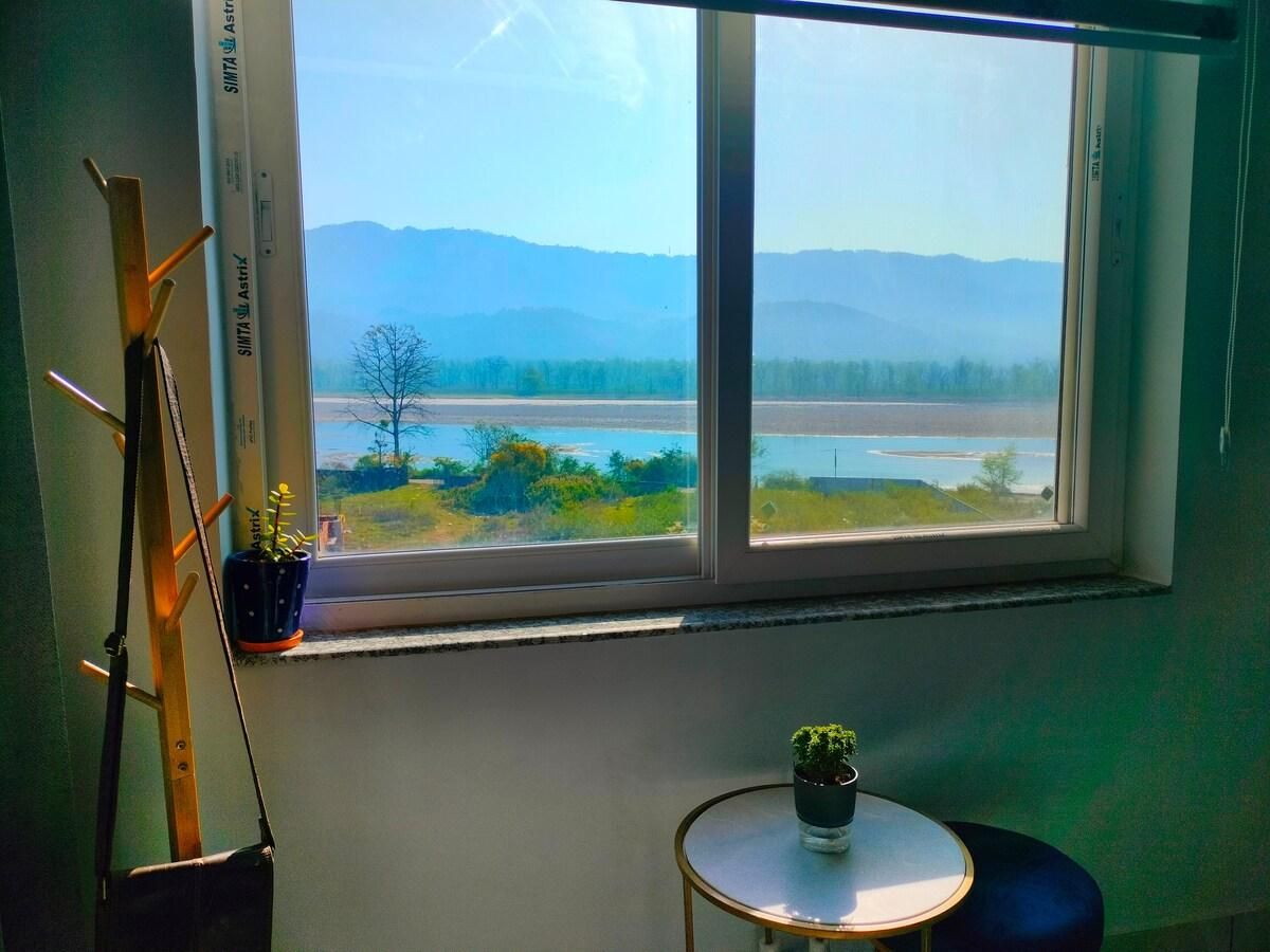 Blue Heart Home by the Ganges Cosy 1bhk-Veerbhadra