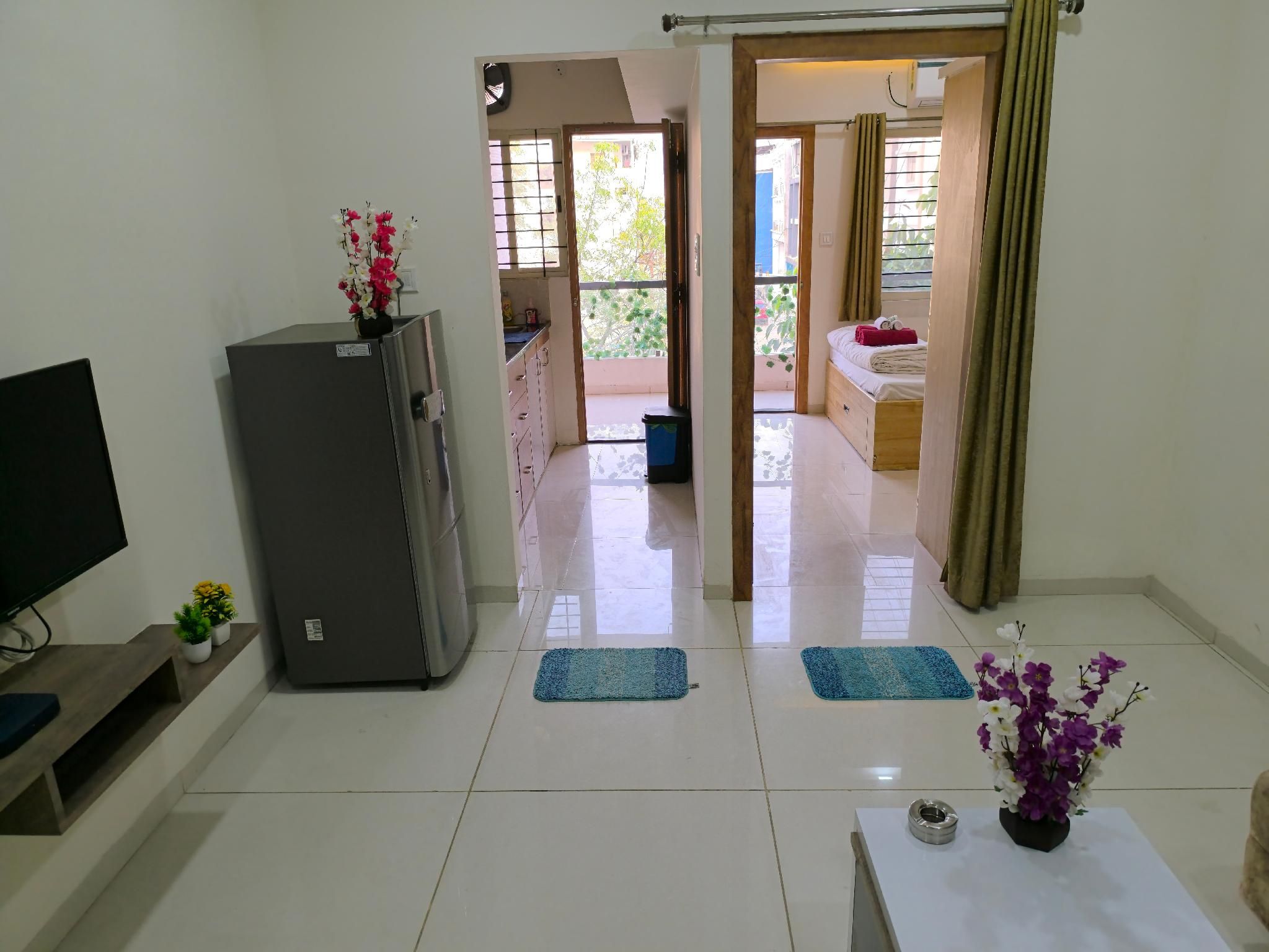 1 Bedroom Balcony Suite 1 King