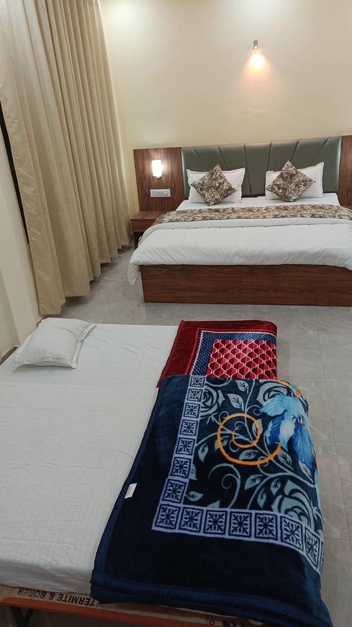 Deluxe Double or Twin