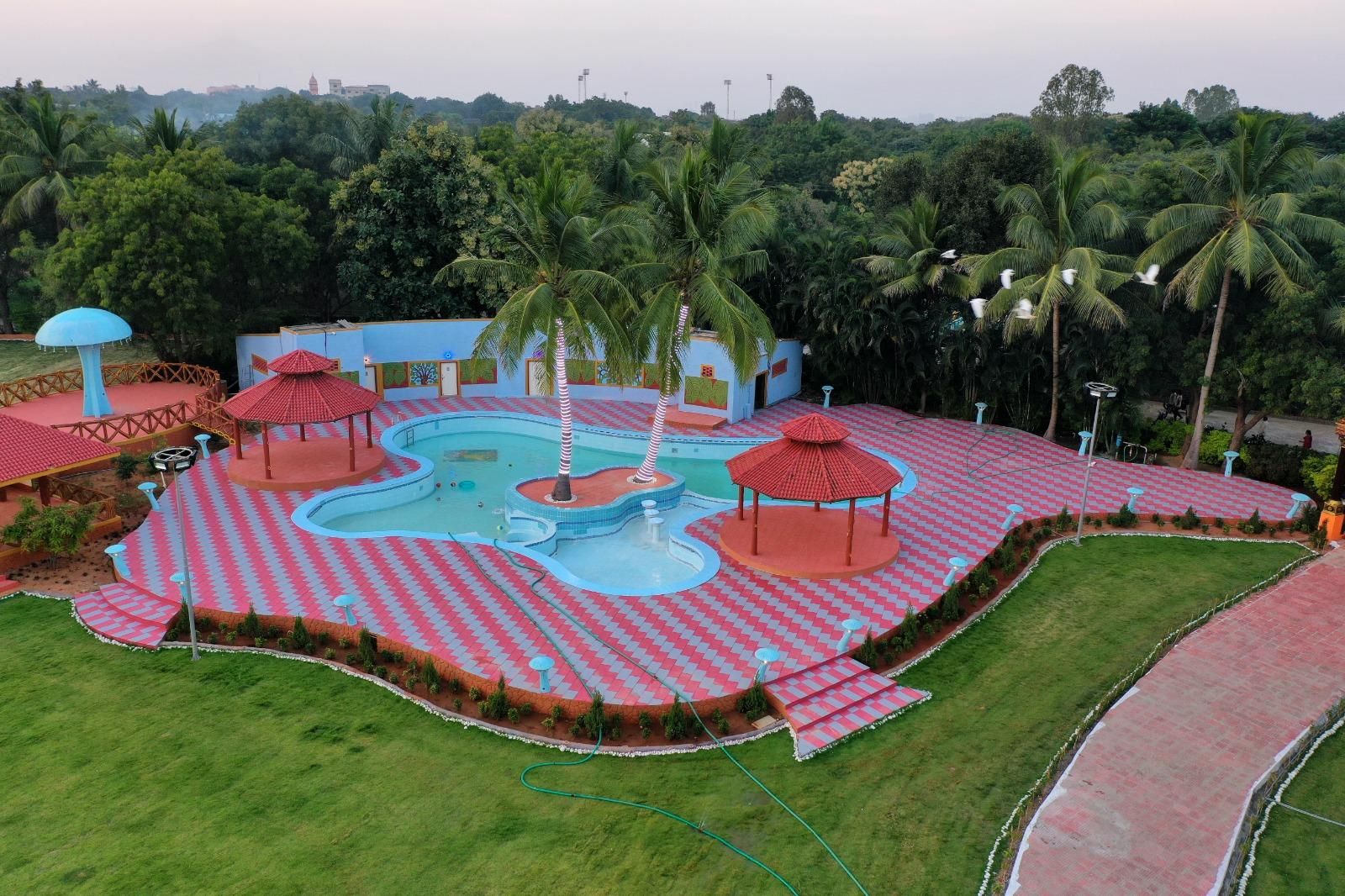 Swimming pool