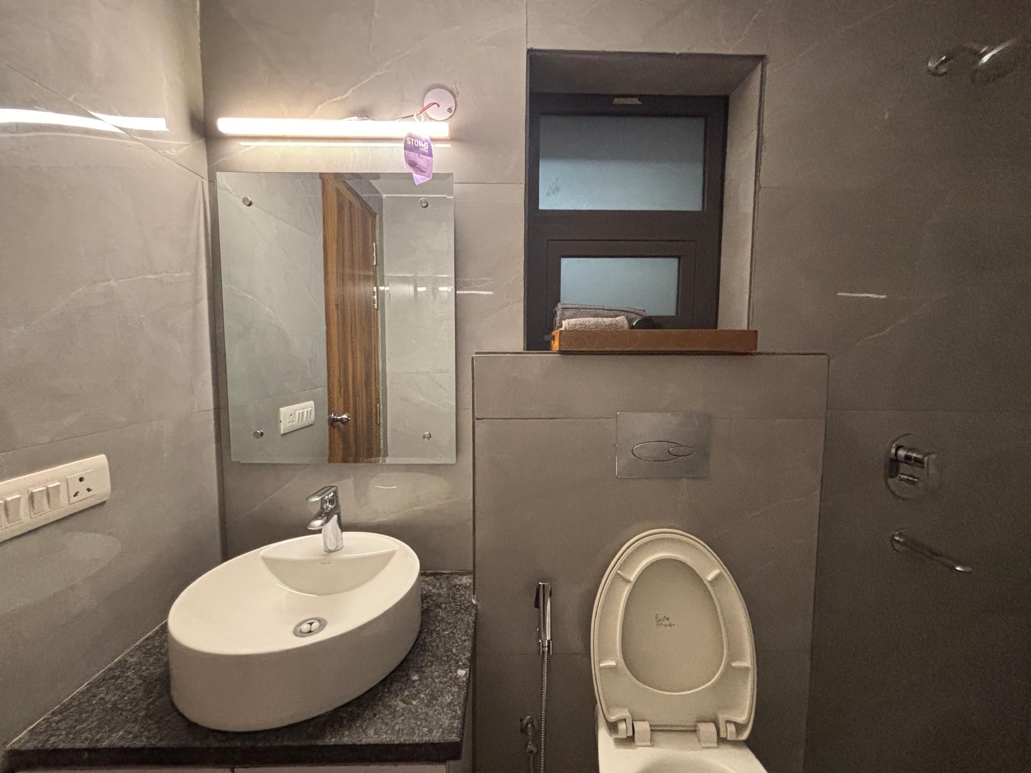 One Bedroom Apartment