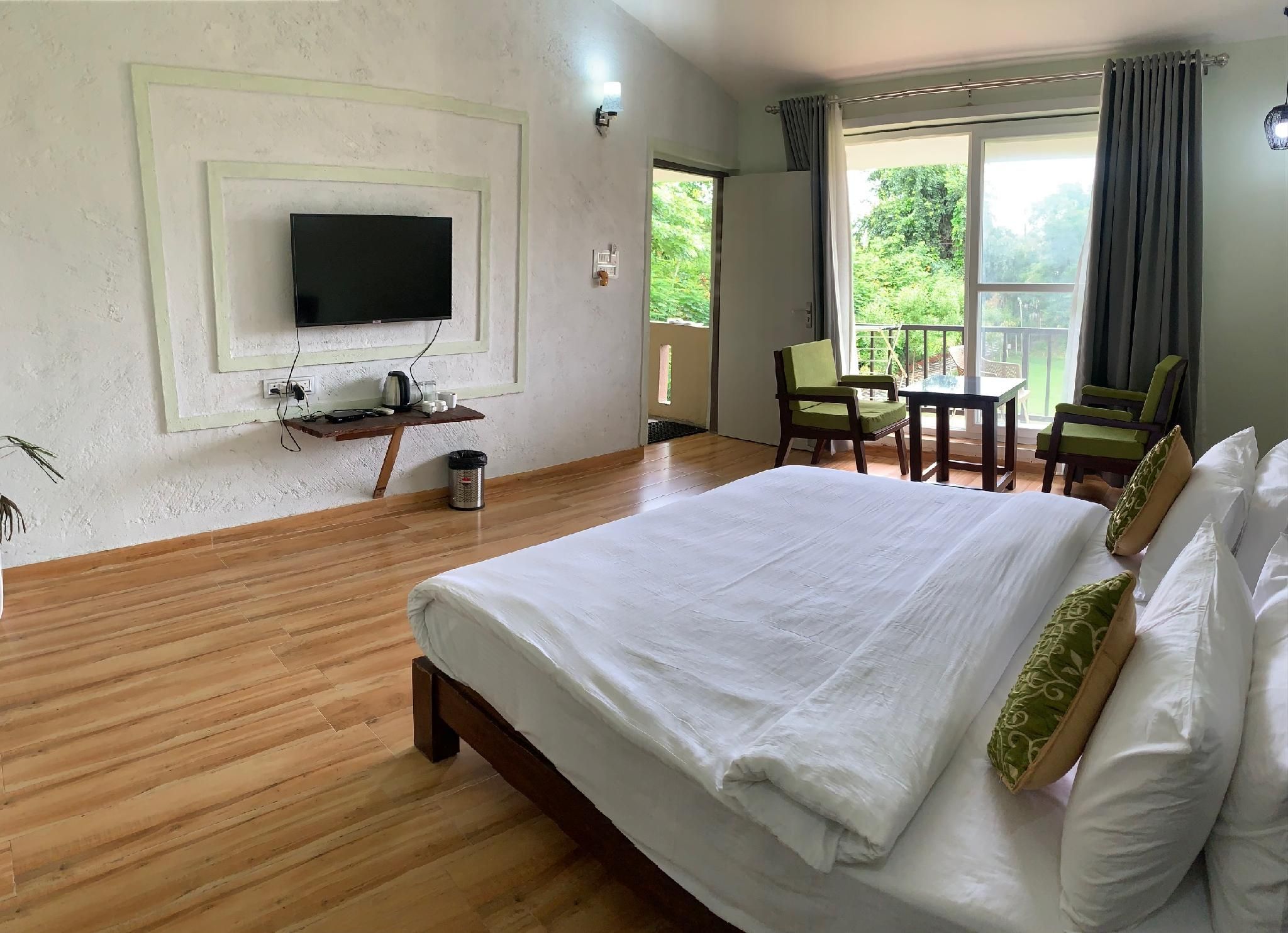 Garden View King Room