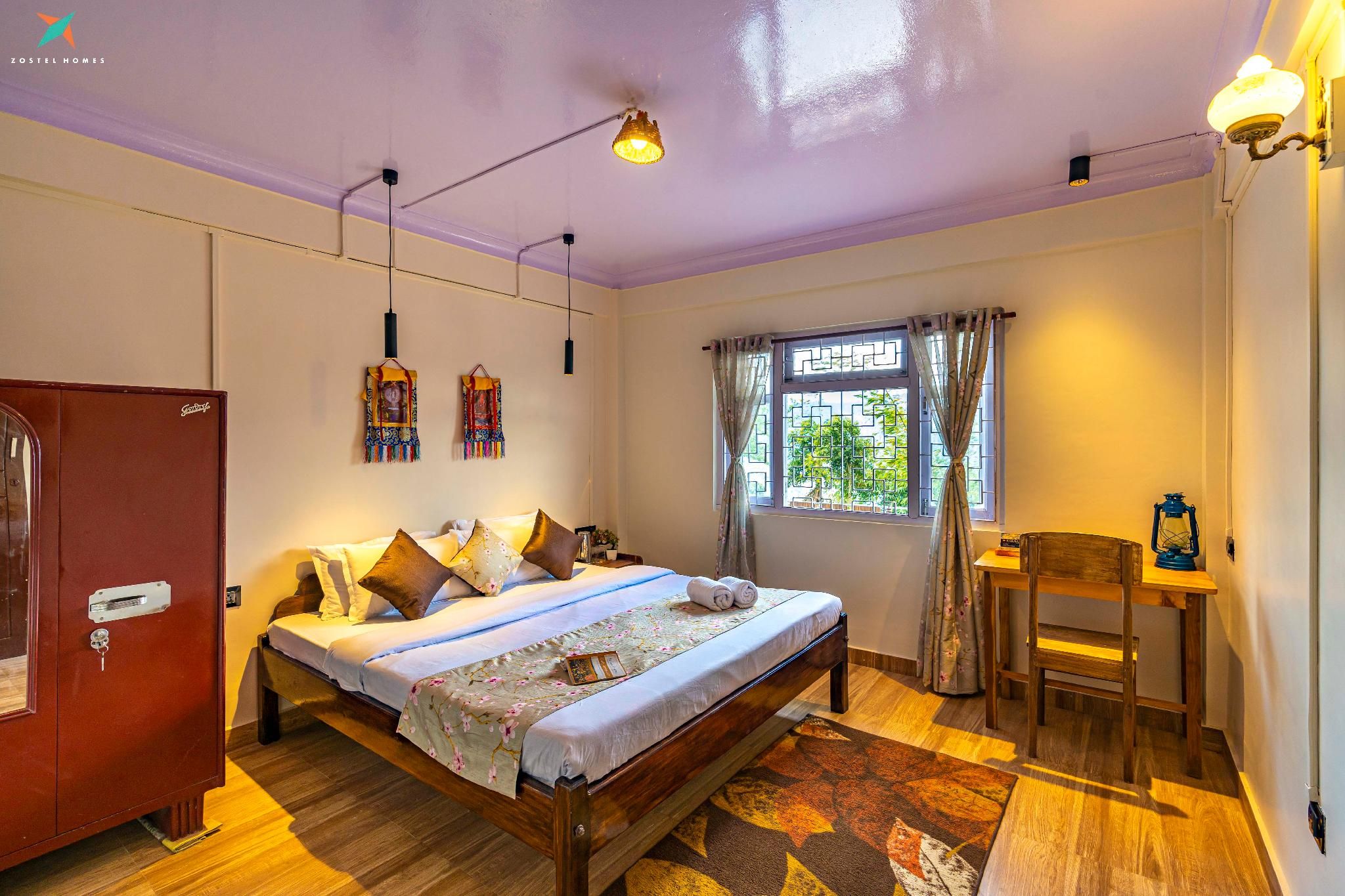 Deluxe Room with Shared Bathroom