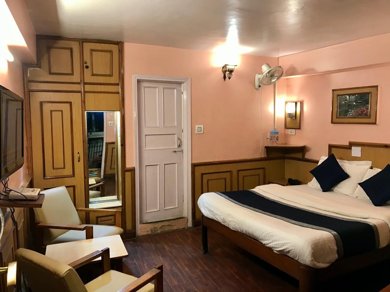 Hotel Samrat Regency Deluxe