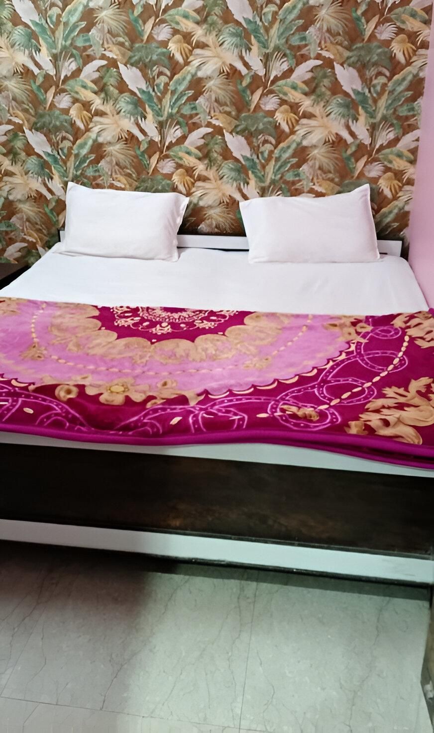 Om kashi paying guest house Double Room 3