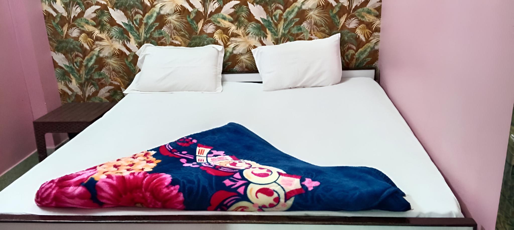 Om kashi paying guest house Double Room 2