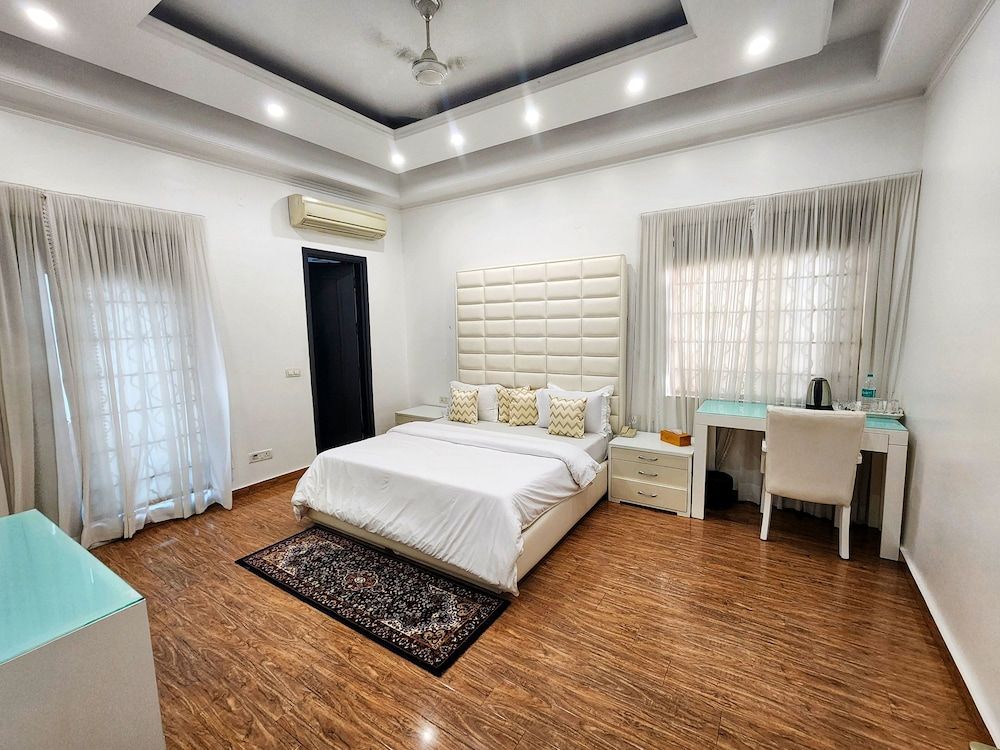 The G8 Noida Superior Room