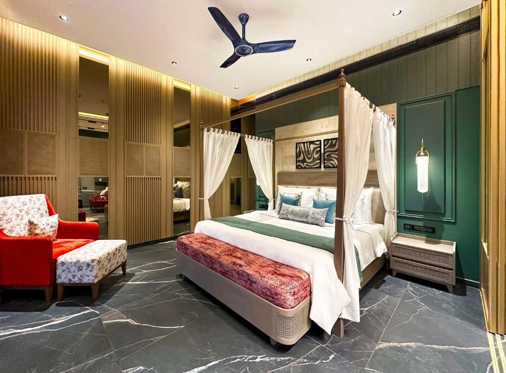 Flora Misty Falls Athirappilly Panoramic Suite Upper Falls 2