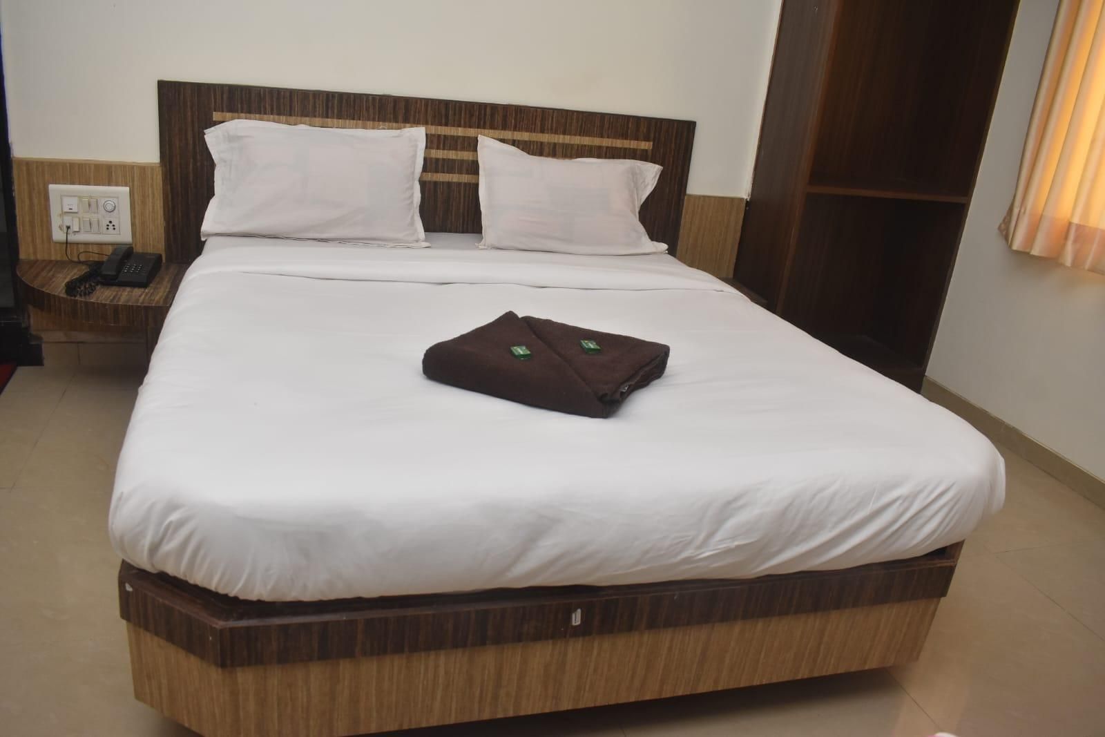 hotel sai vishvakarma Standard Fan Room