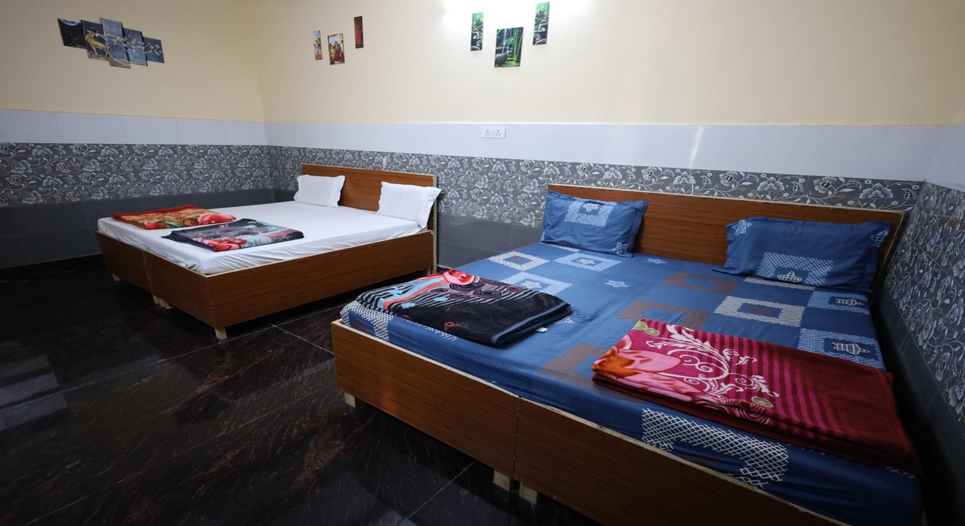 Quadruple Family Room with Air Conditioning