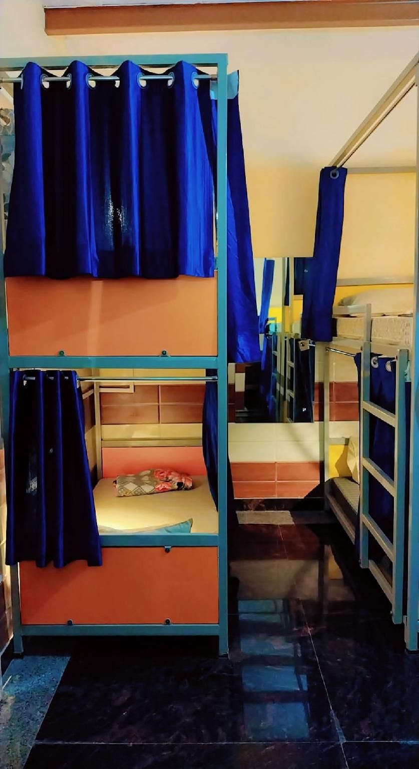 Bed in 6 Bed AC Mixed Dormitory Room with Ensuite Bathroom