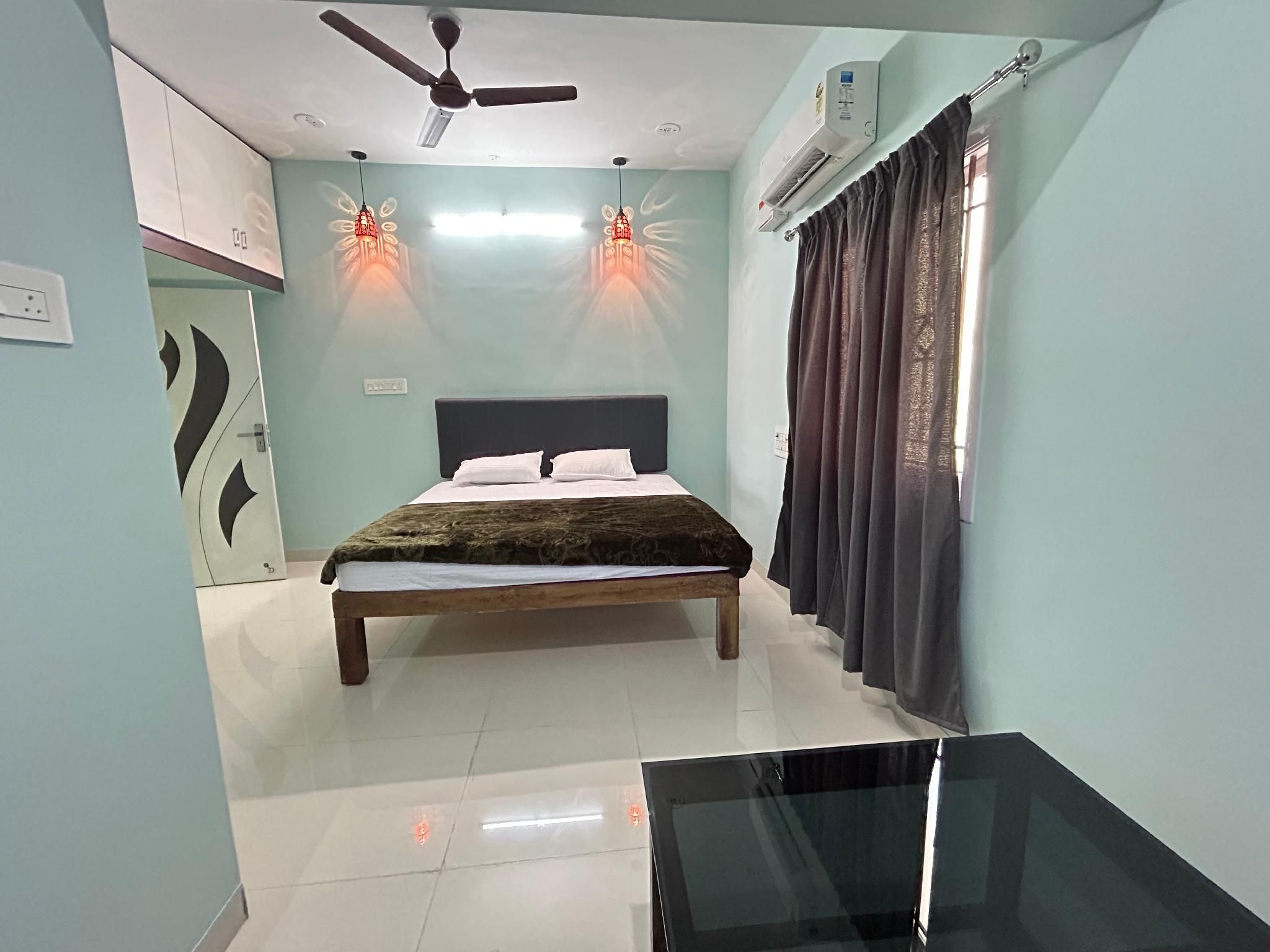 Ground Floor 2-Bedroom Apartment