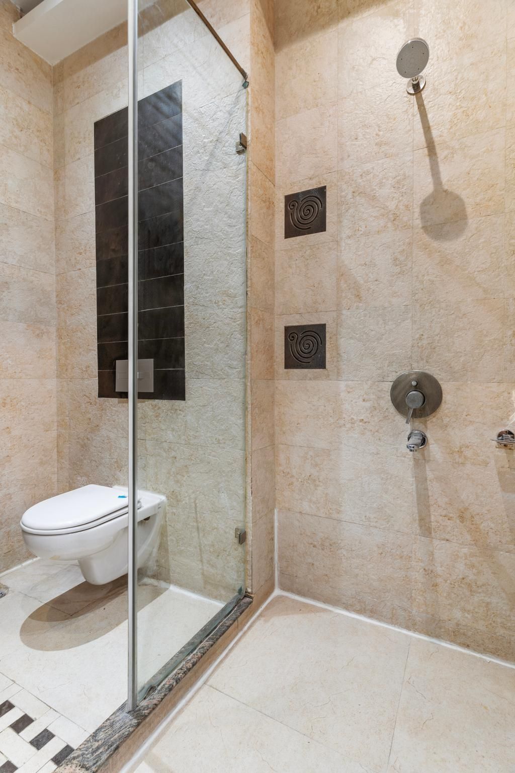 4 Bedroom Apartment