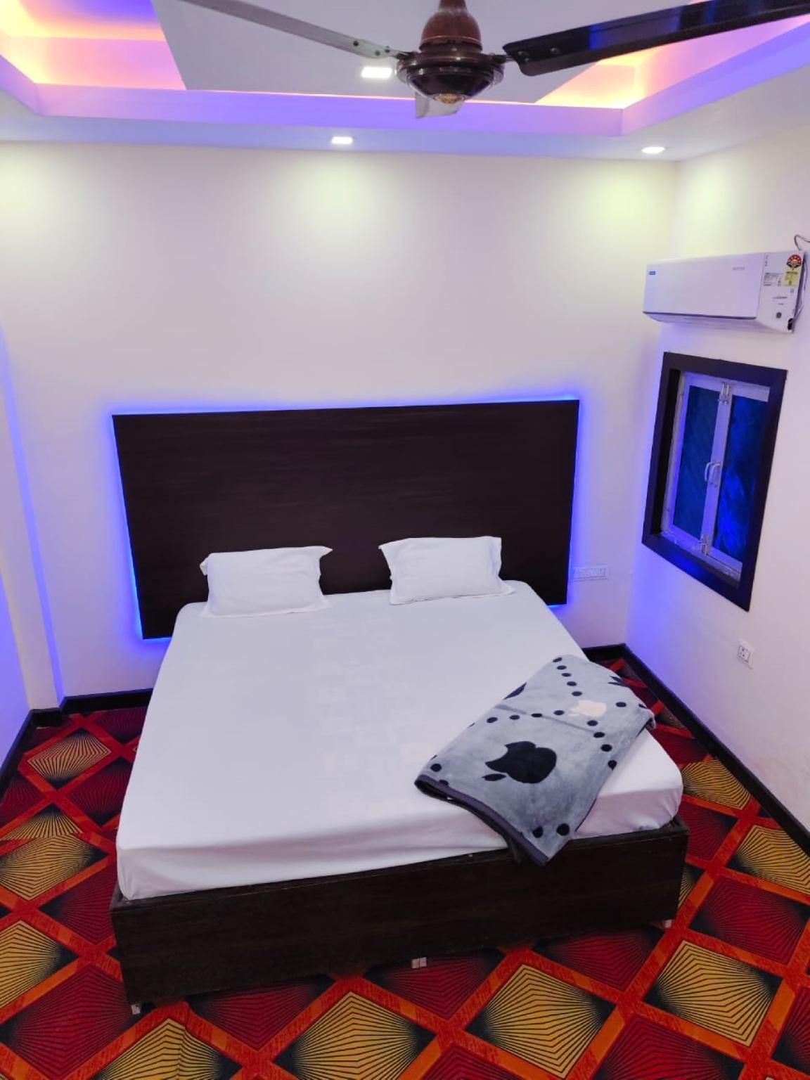 Double Bed Room With Air conditioning