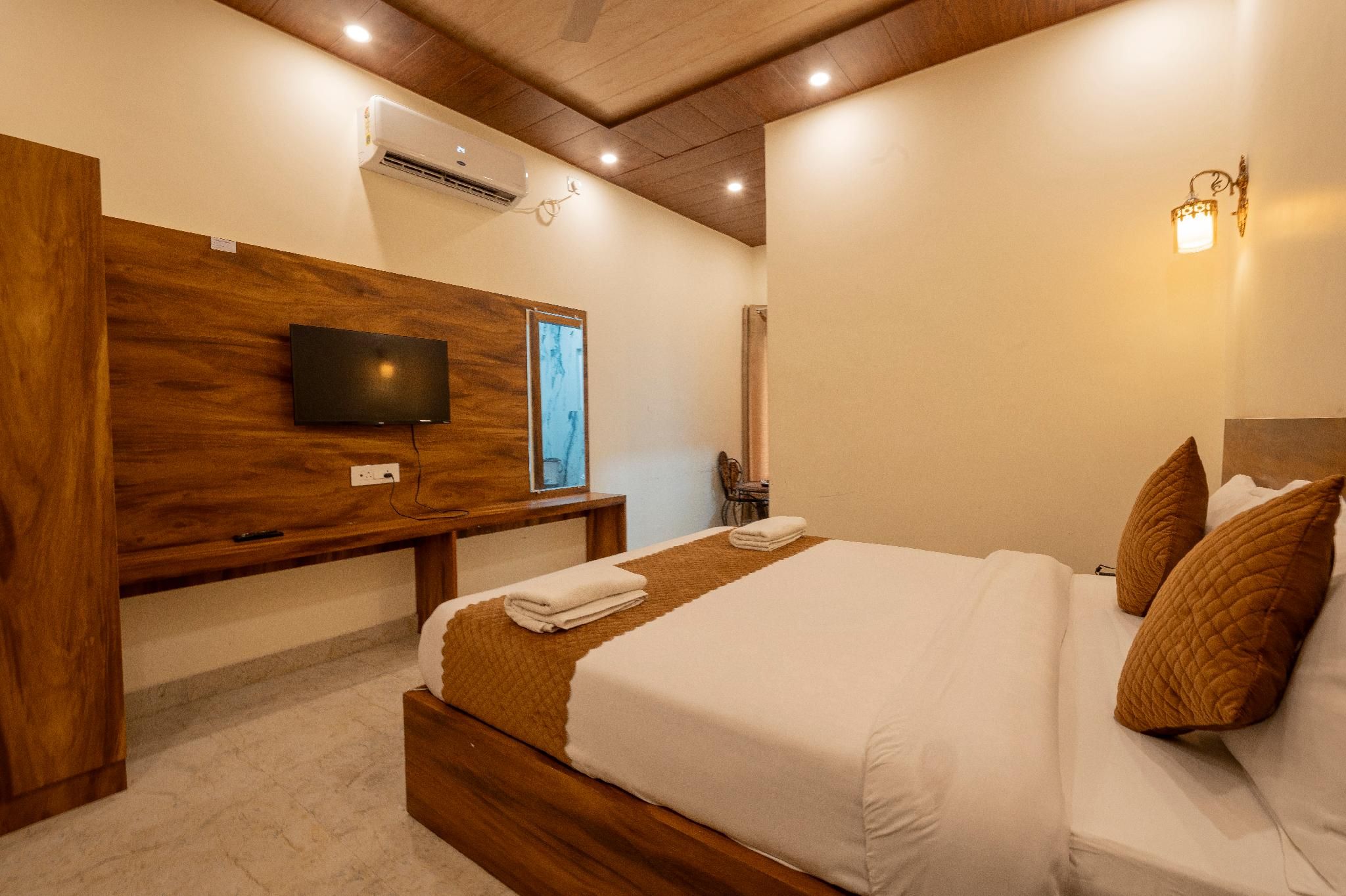 Hotel Relax Inn Ganga Rishikesh Double Room 2