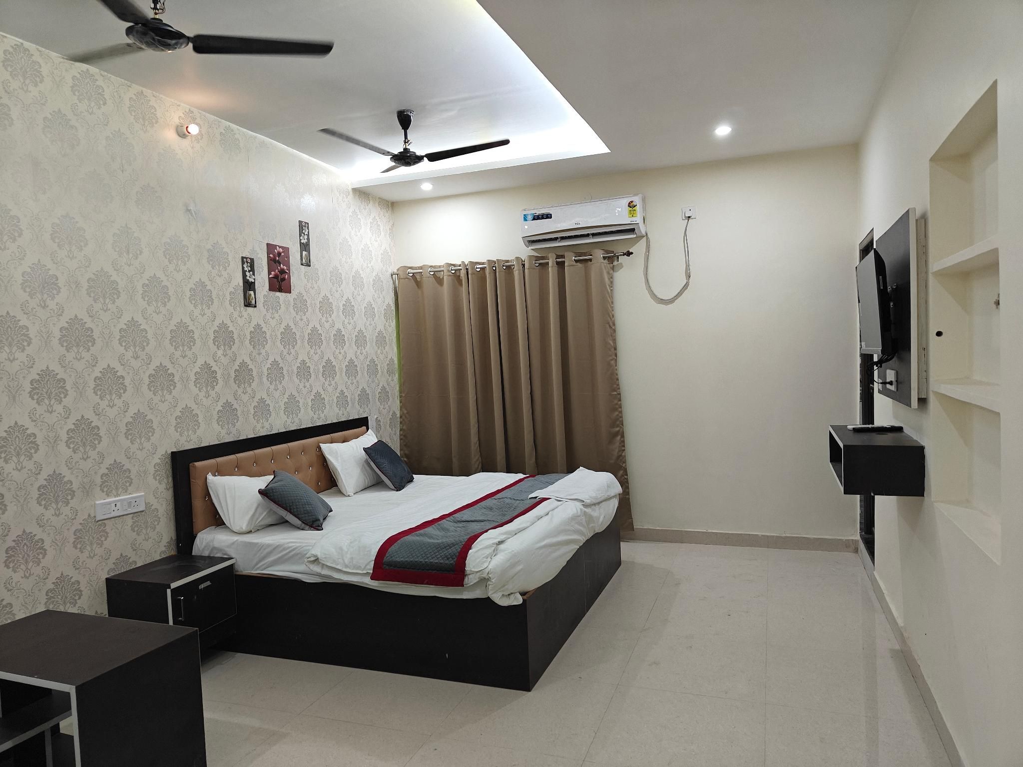 RAPTI INN   Deluxe Twin Room Type A