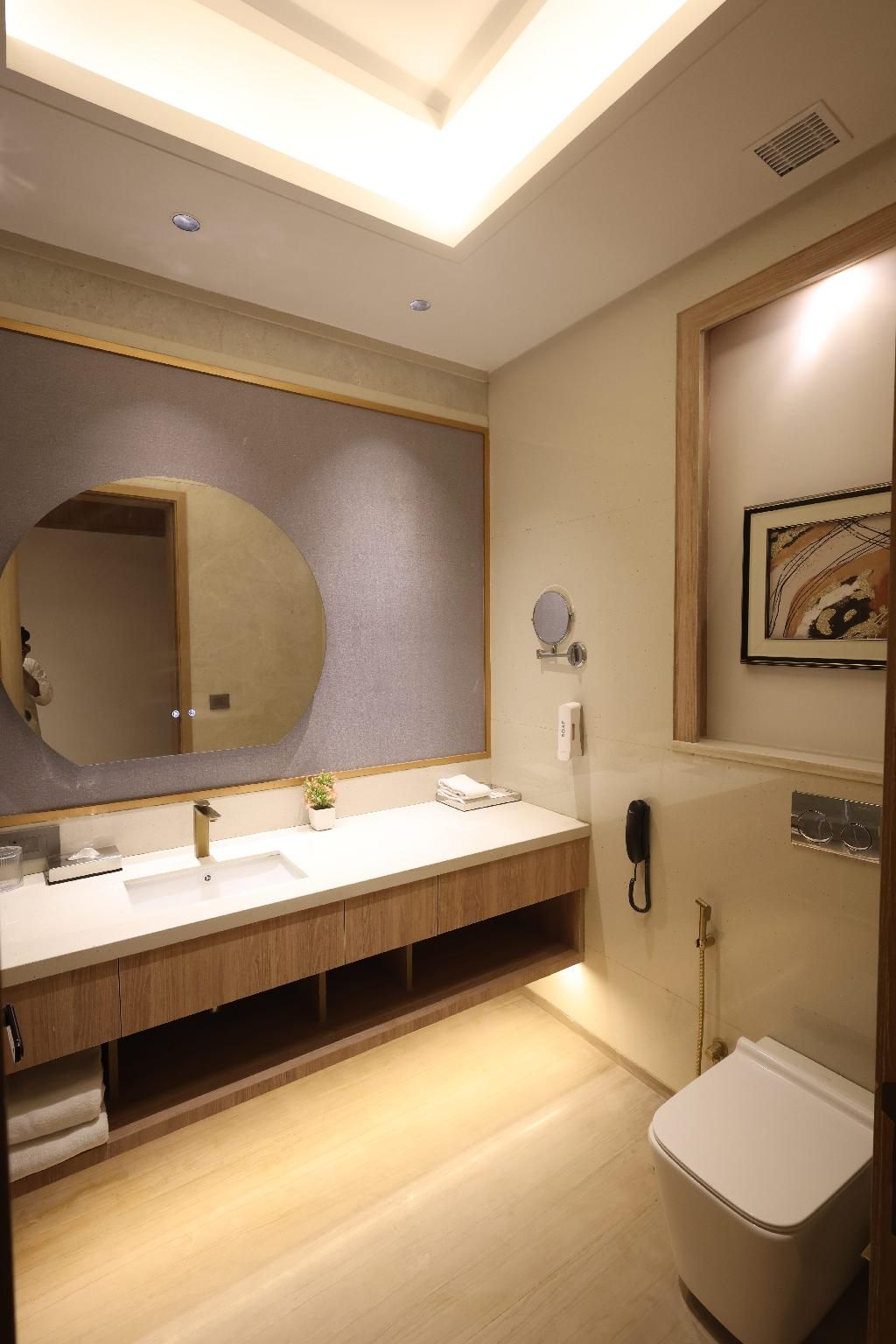 Club 36 City View with Twin Bed