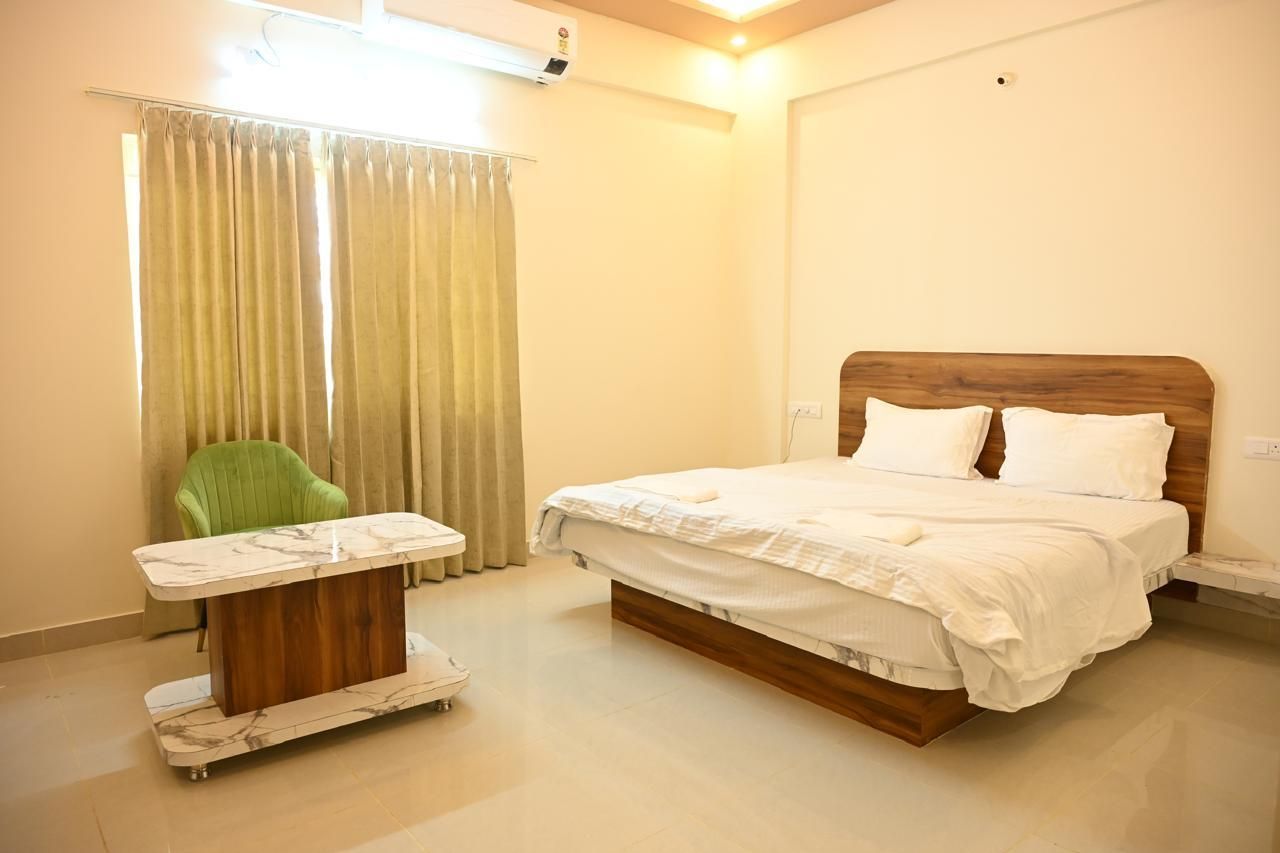 Deluxe Double or Twin