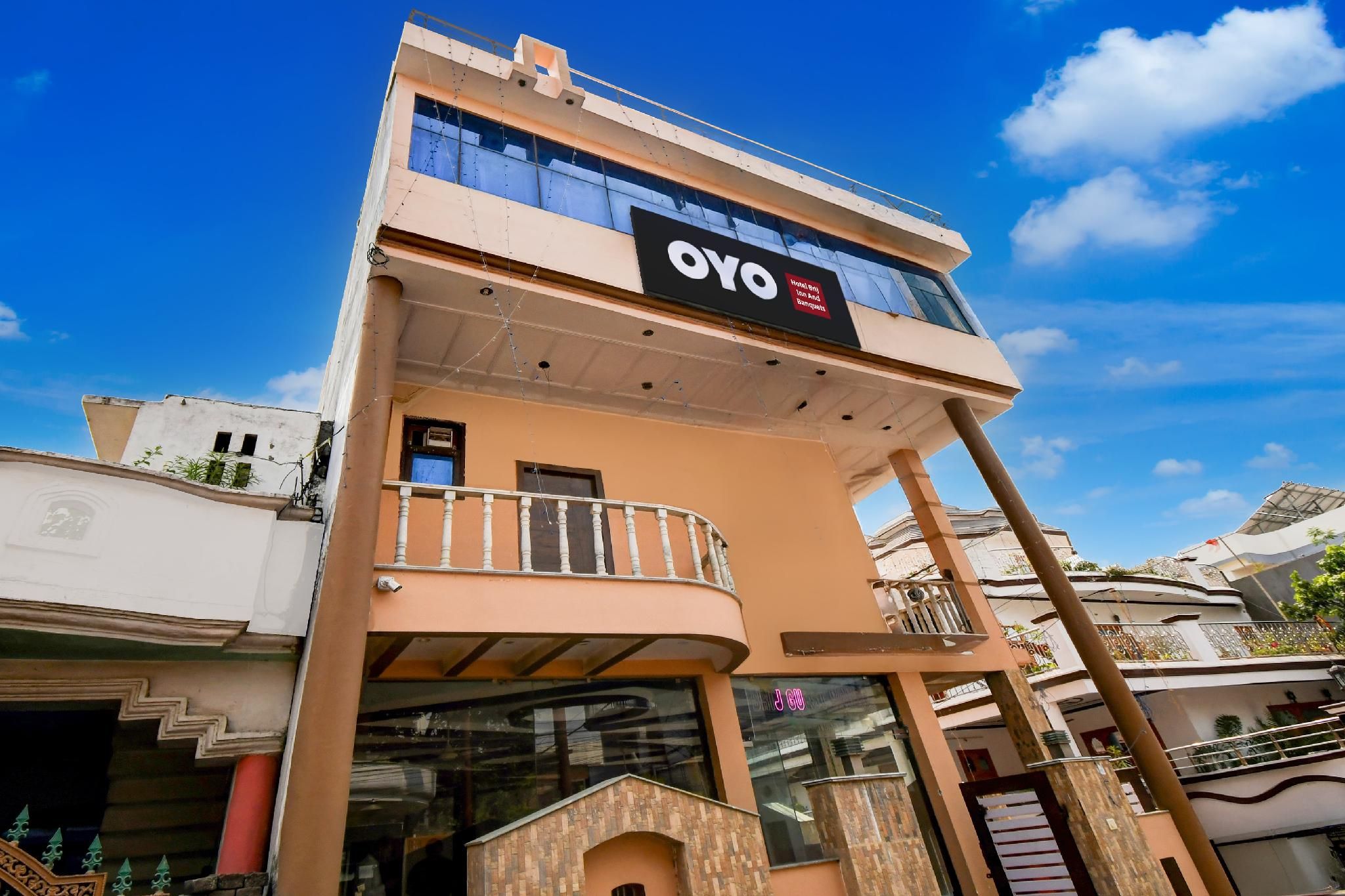 Hotel O Brij Inn and Banquets