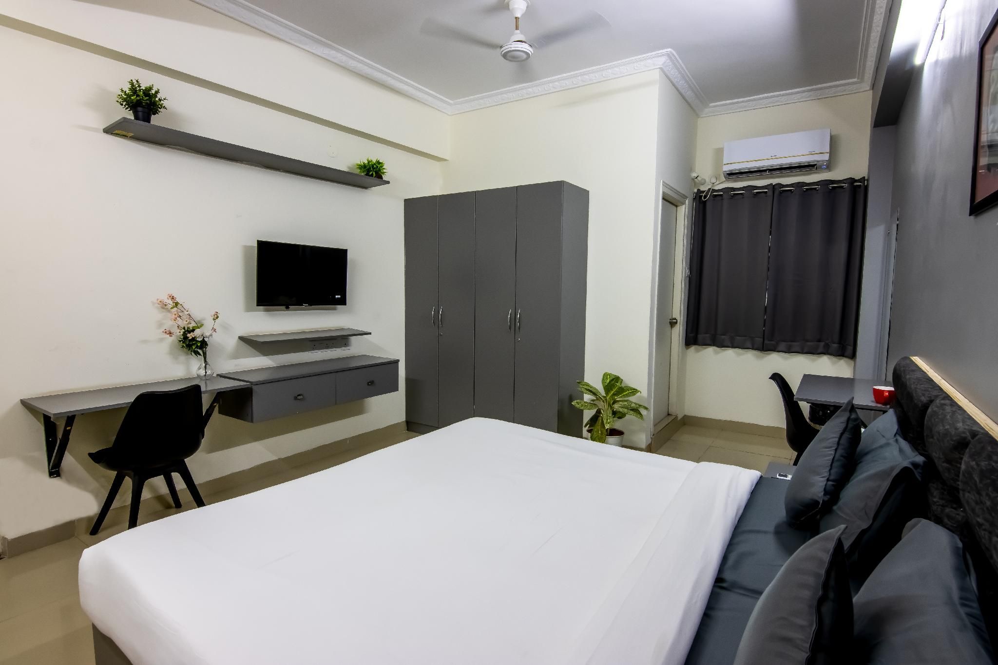 Separate living room