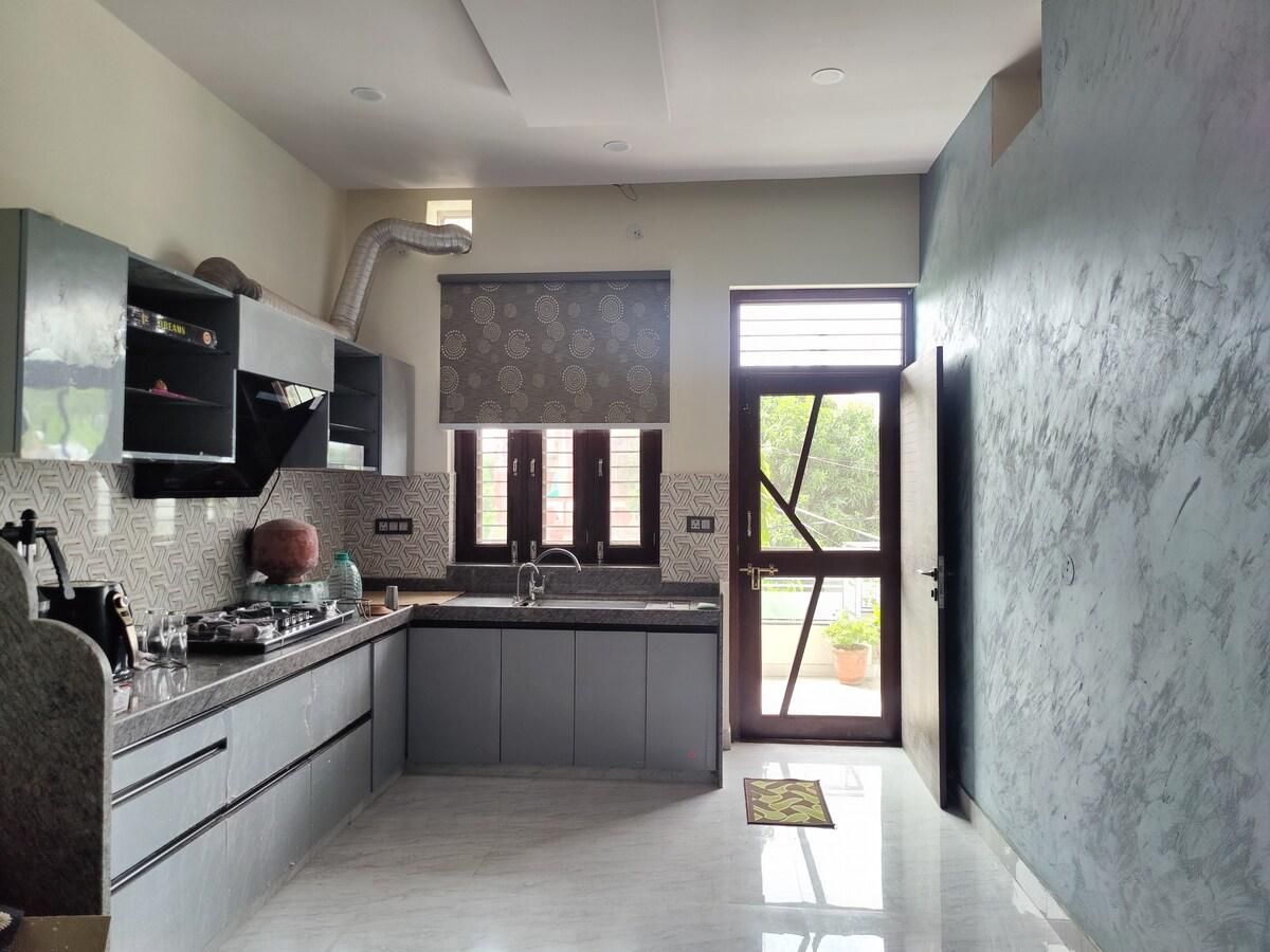 Luxurious & Elegant 1BHK Retreat