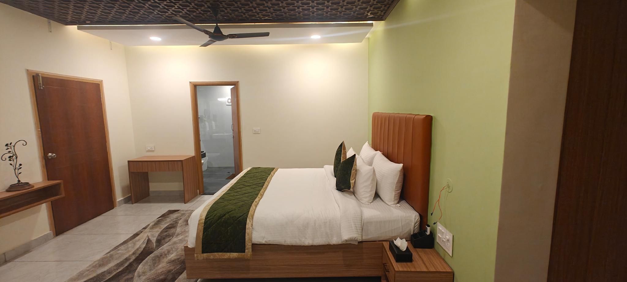 THE DIVINE VALLEY BY DEVAN DHARI Studio 3